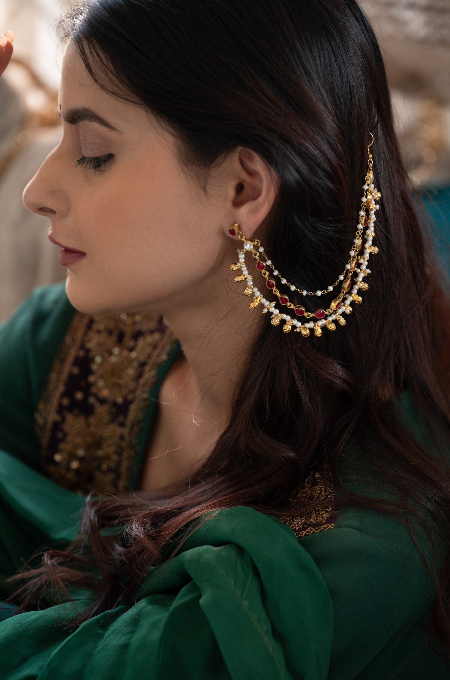 Tavisha Red Kundan Kaan Chain