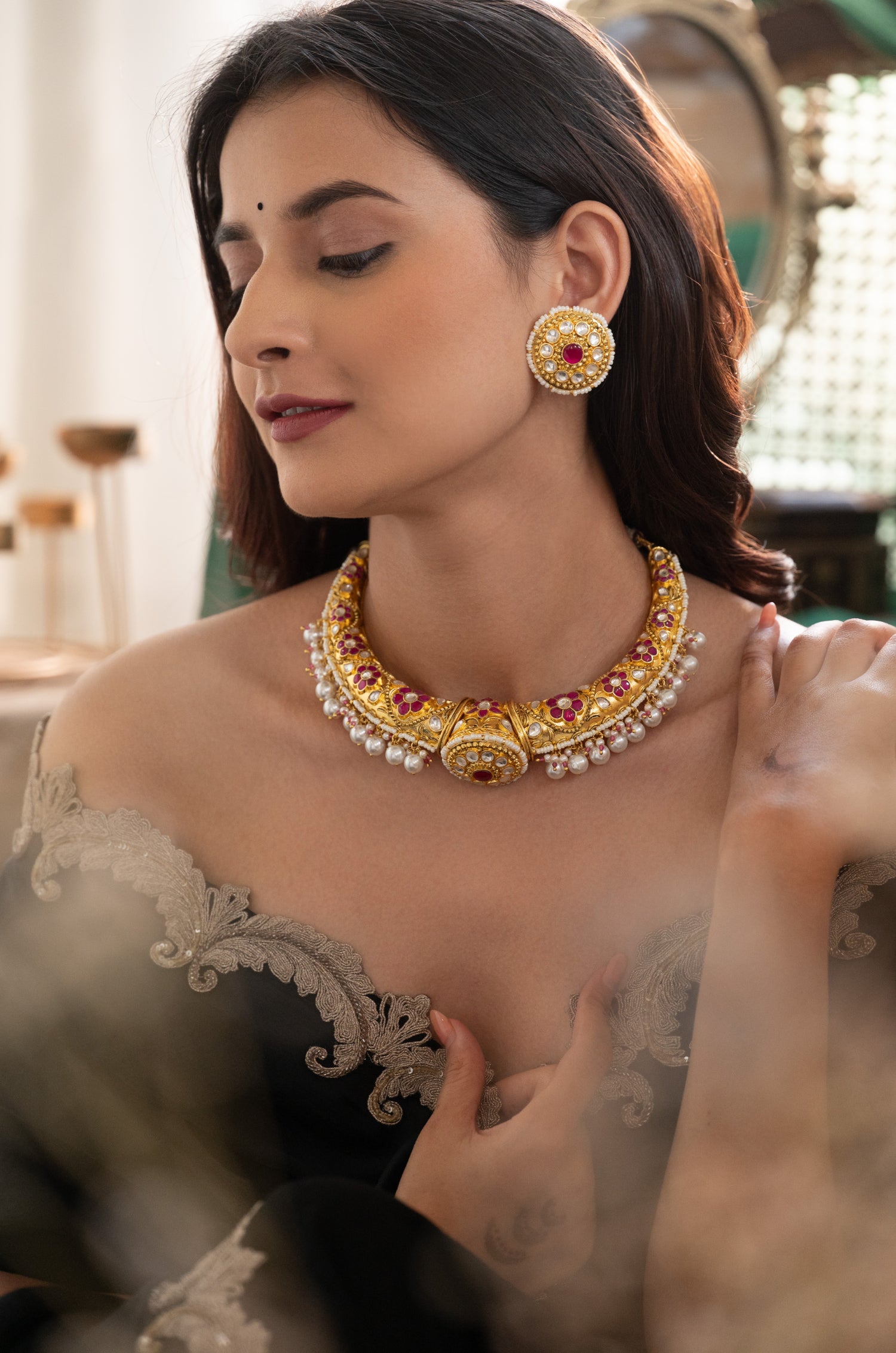 Tanahira Kundan Hasli Necklace Set