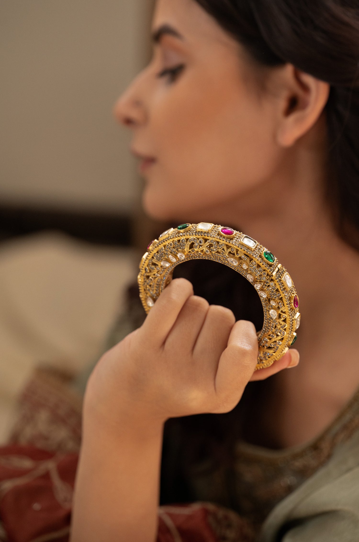 Abha Victorian Polki Bangle
