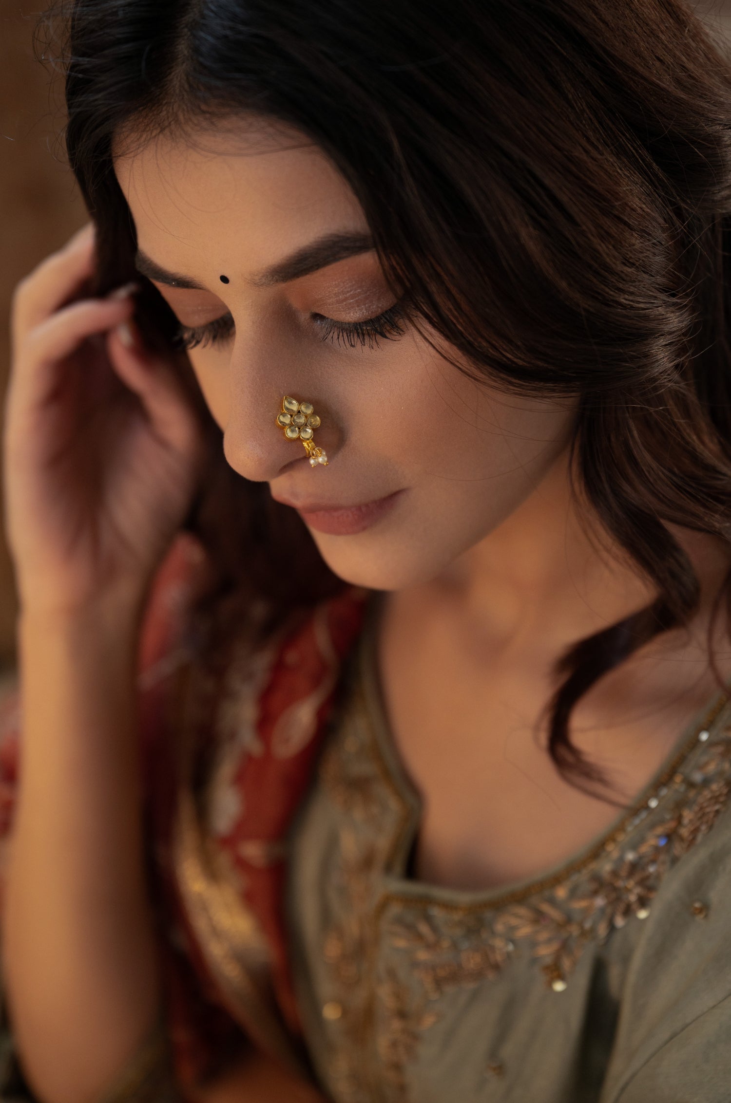 Prachika Kundan Nosepin