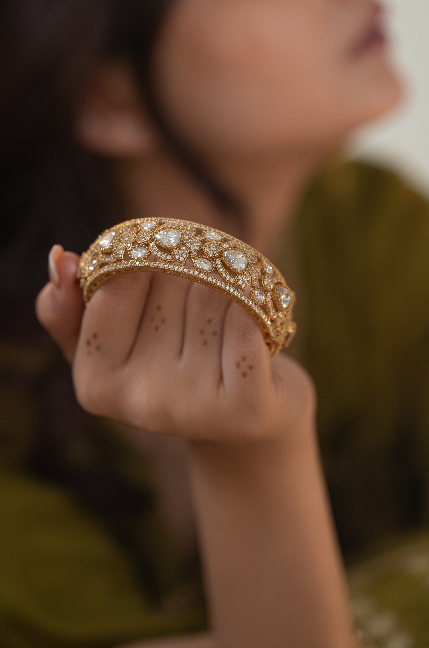 Ravisha Victorian Polki Bangle