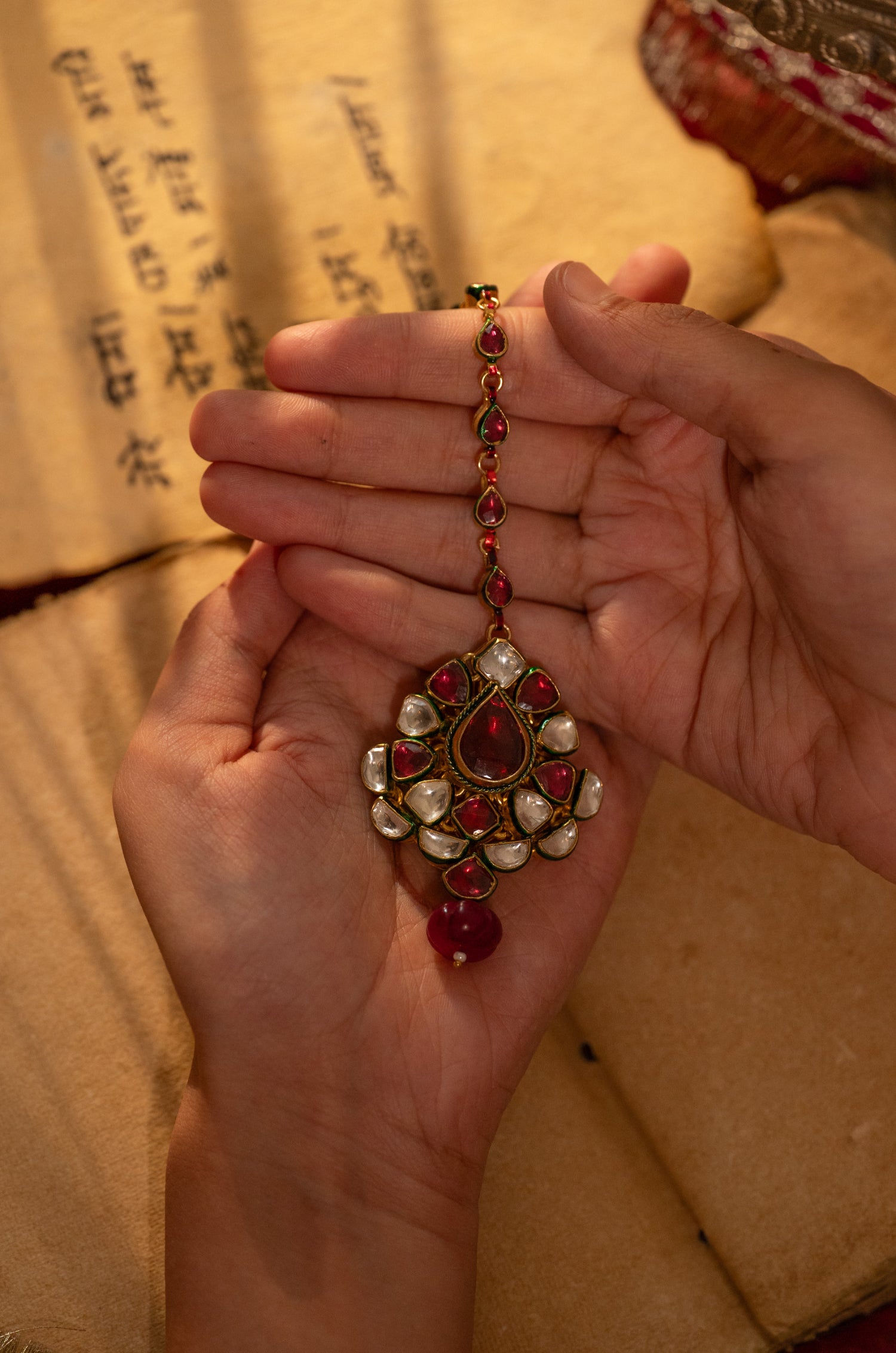 Areej Red Kundan Maangtikka
