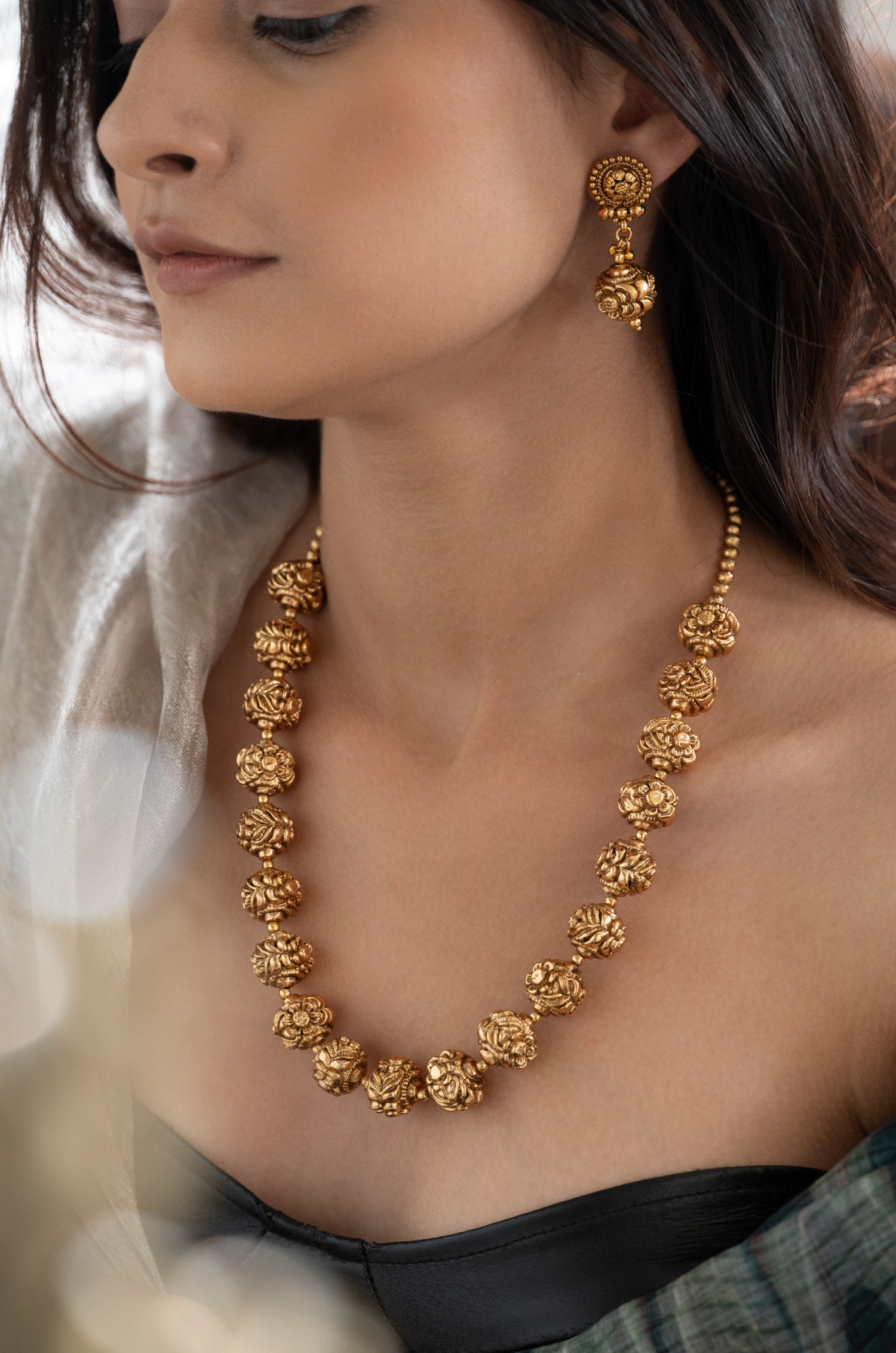 Aavya Temple Work Necklace Set