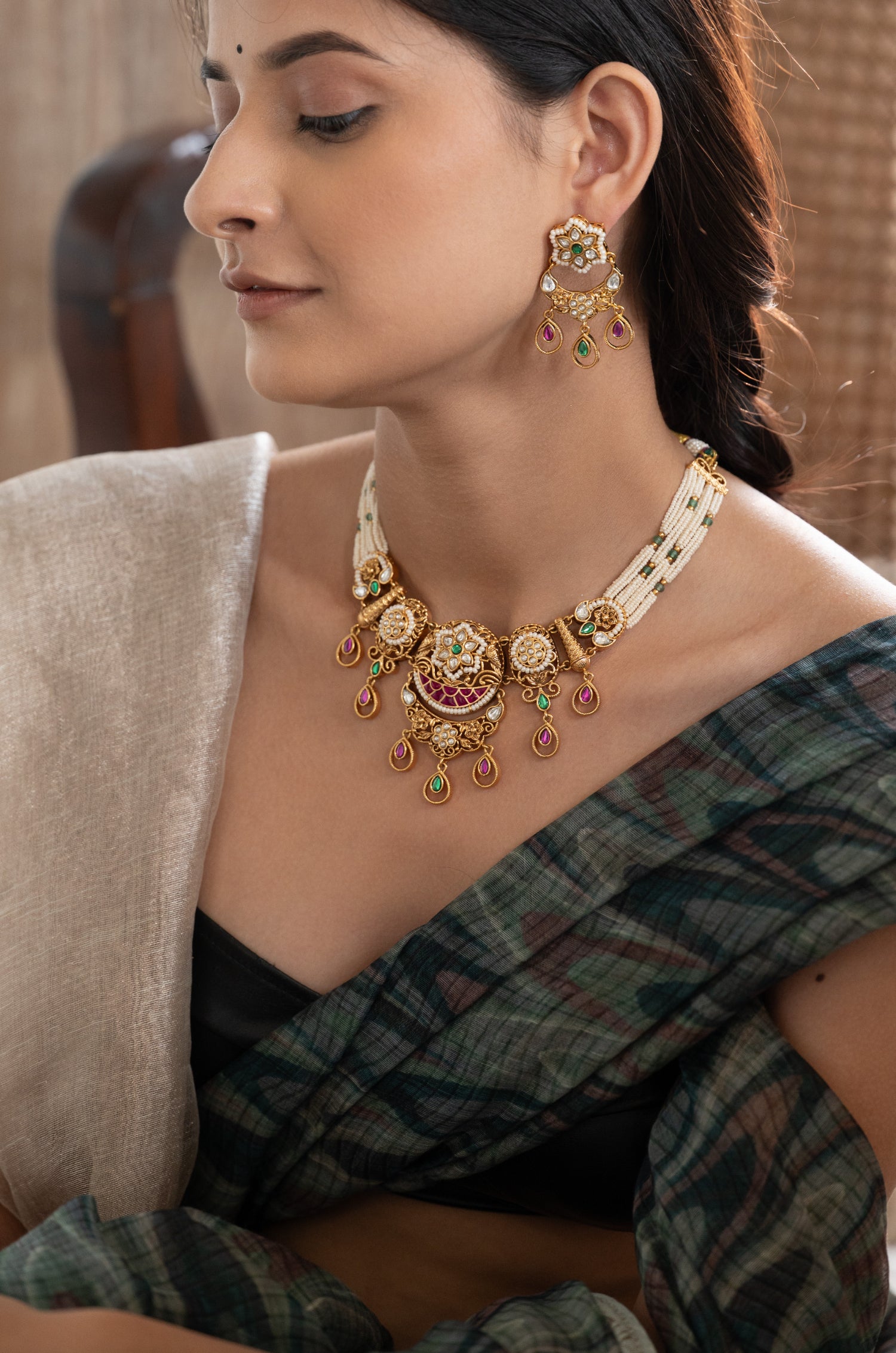 Fahina Kundan Necklace Set