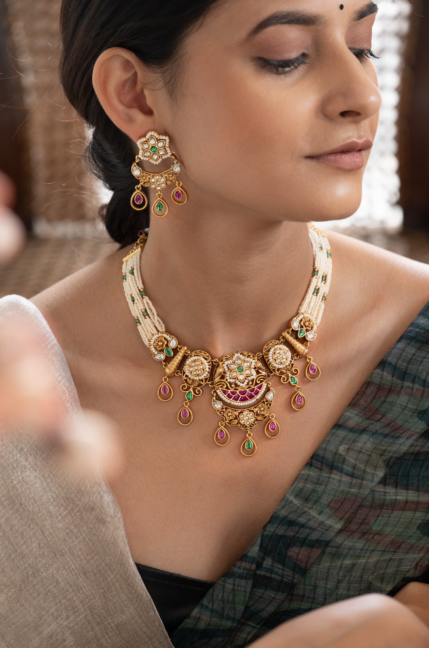 Fahina Kundan Necklace Set
