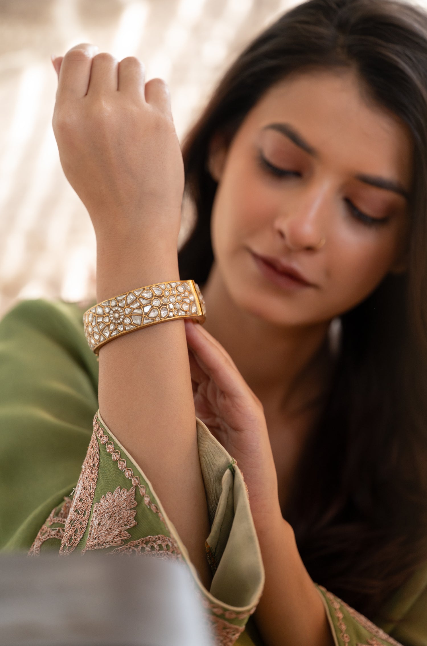 Sitara Kundan Bangle