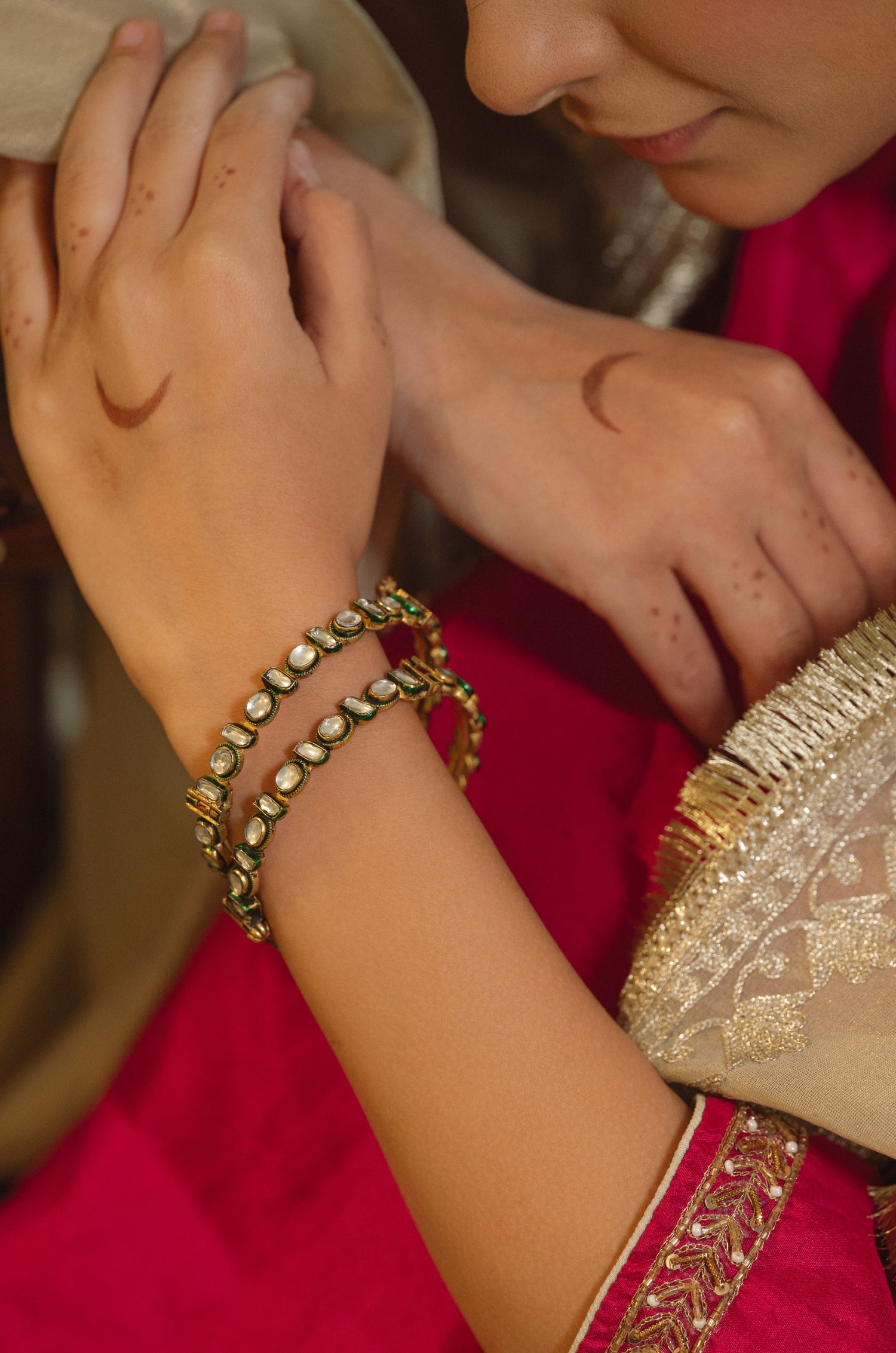 Vihaan Kundan Bangles - Set of 2