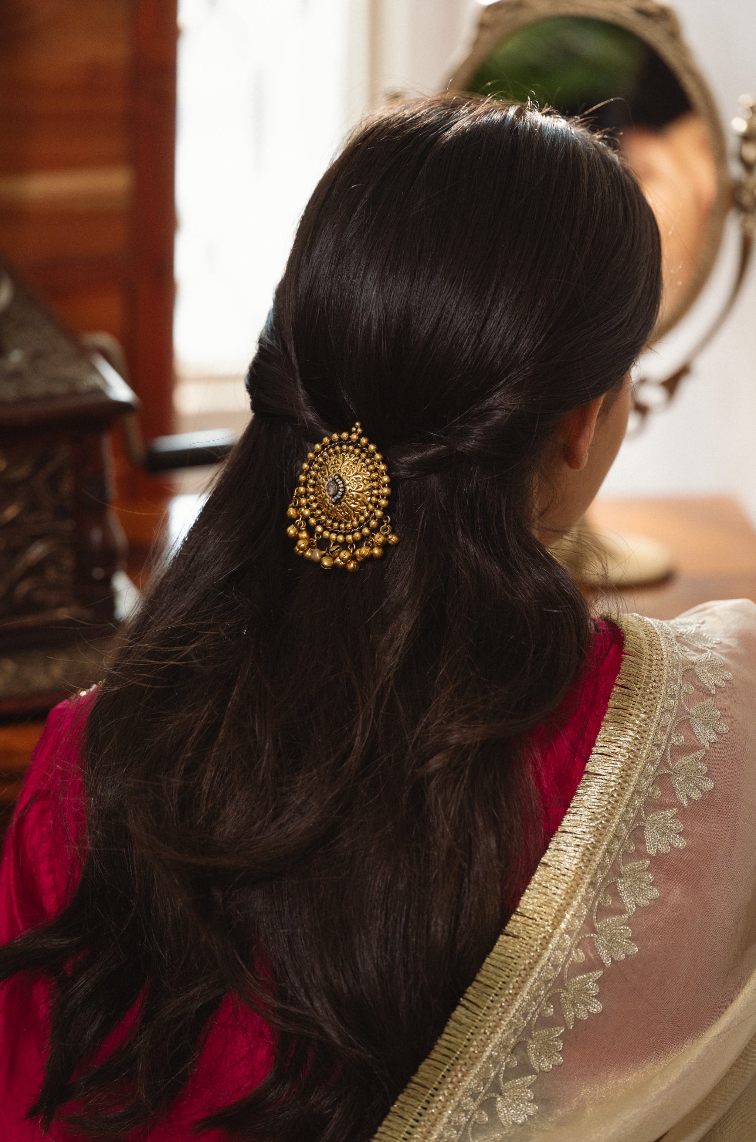 Tamari Gold Braid Pin