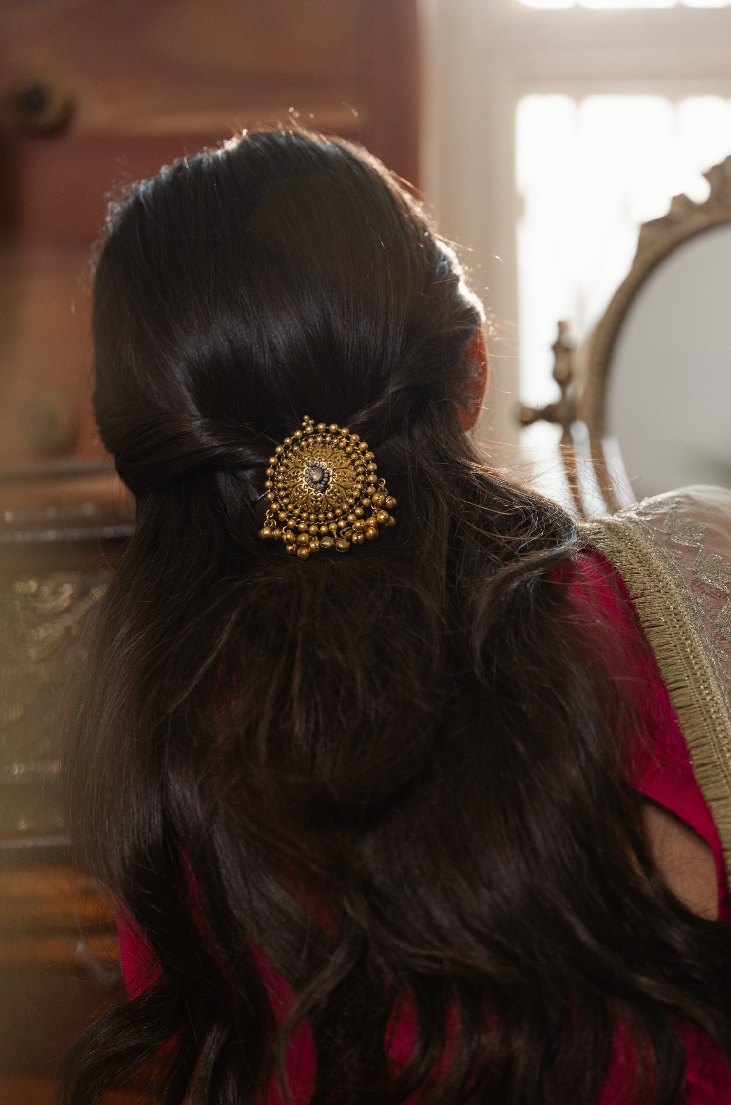 Tamari Gold Braid Pin