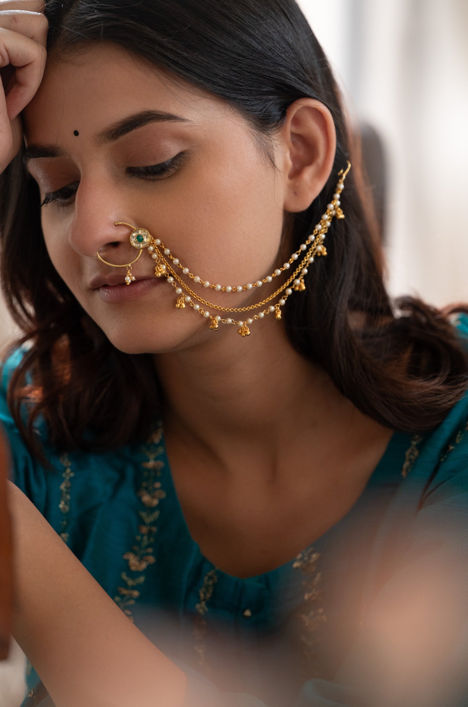Tarini Kundan And Pearls Nosepin