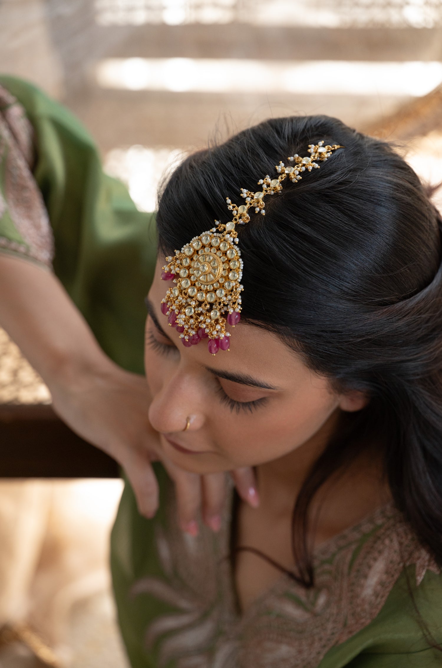 Evalis Pink Kundan Maang tikka
