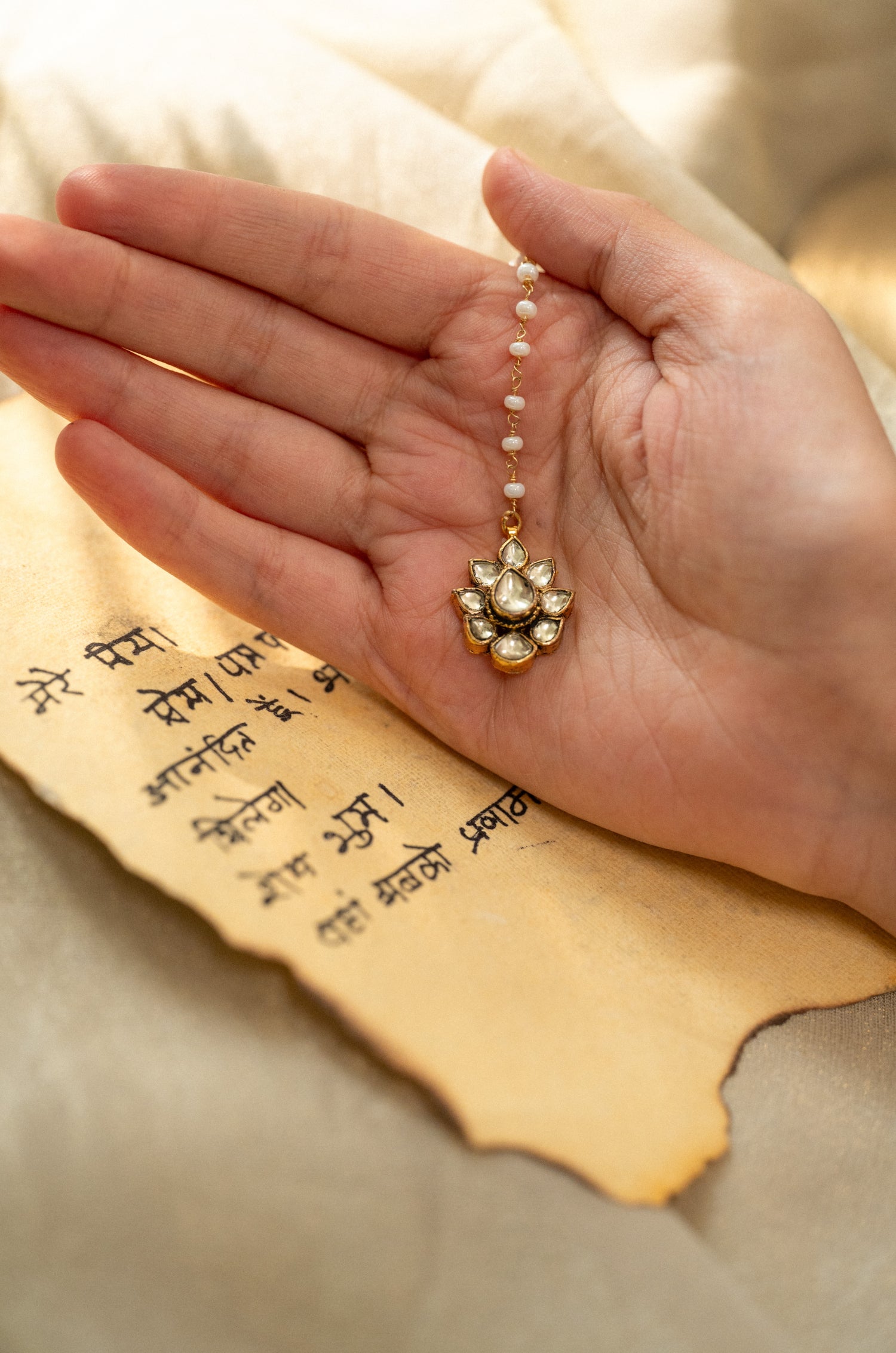 Suhana Kundan Maangtikka