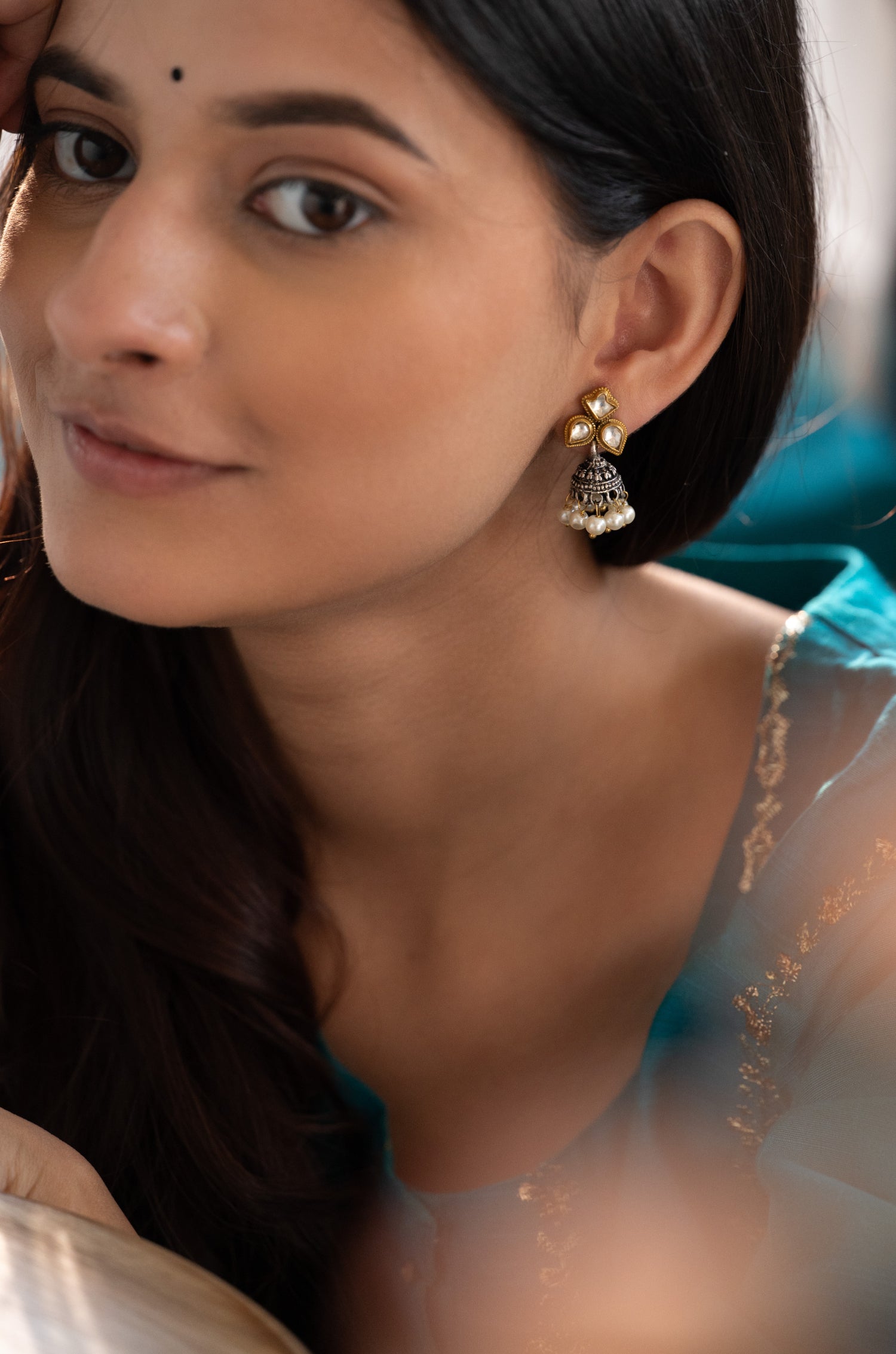 Mrinalini Kundan Jhumka Earrings