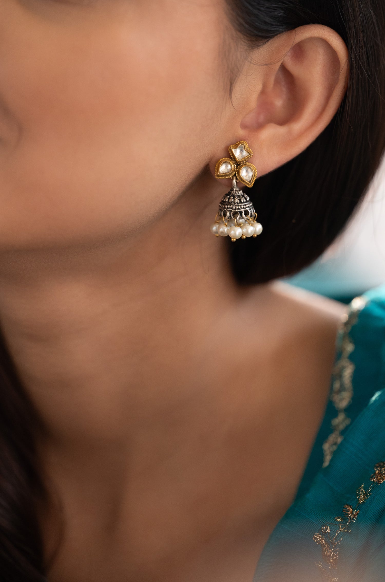 Mrinalini Kundan Jhumka Earrings