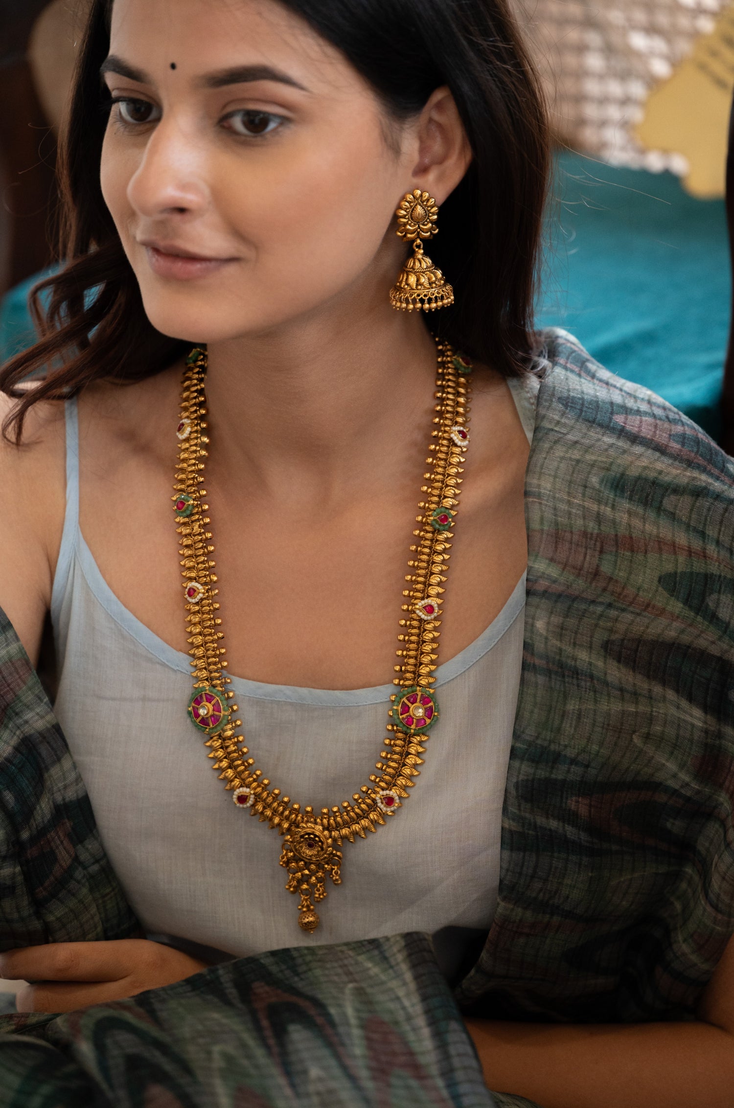 Irvi Kundan Necklace Set
