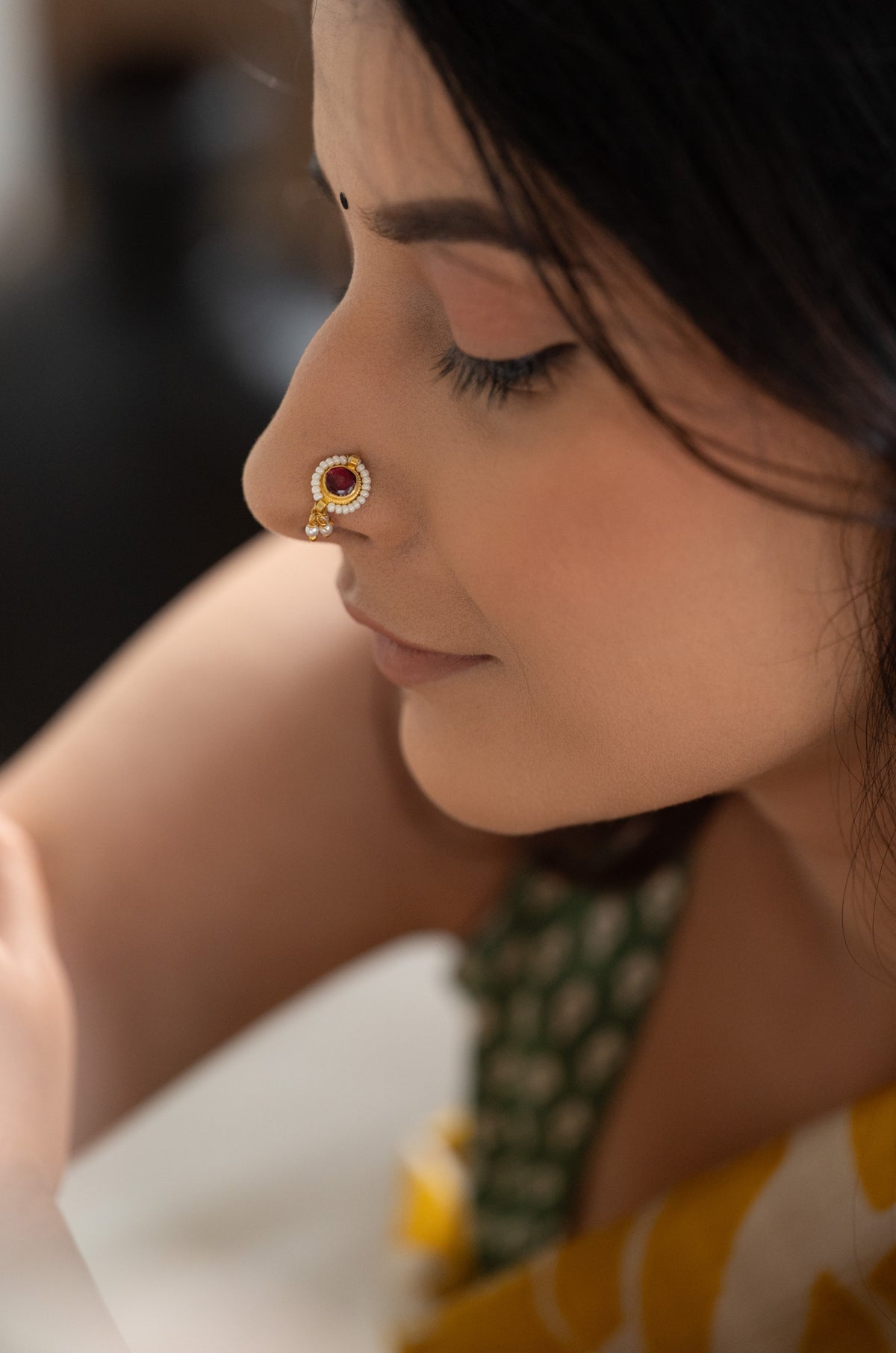 Nayra Kundan Nosepin