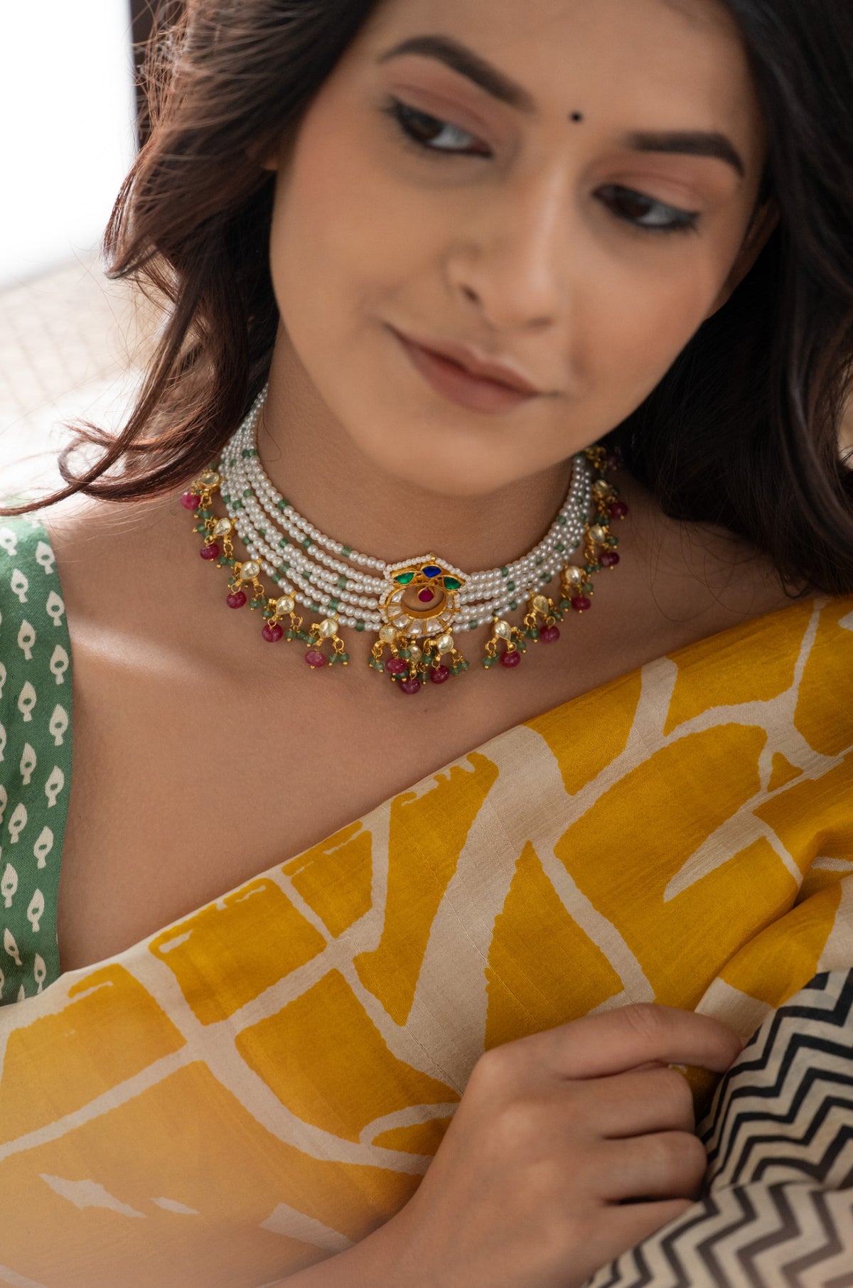 Mrinal Kundan And Pearls Necklace
