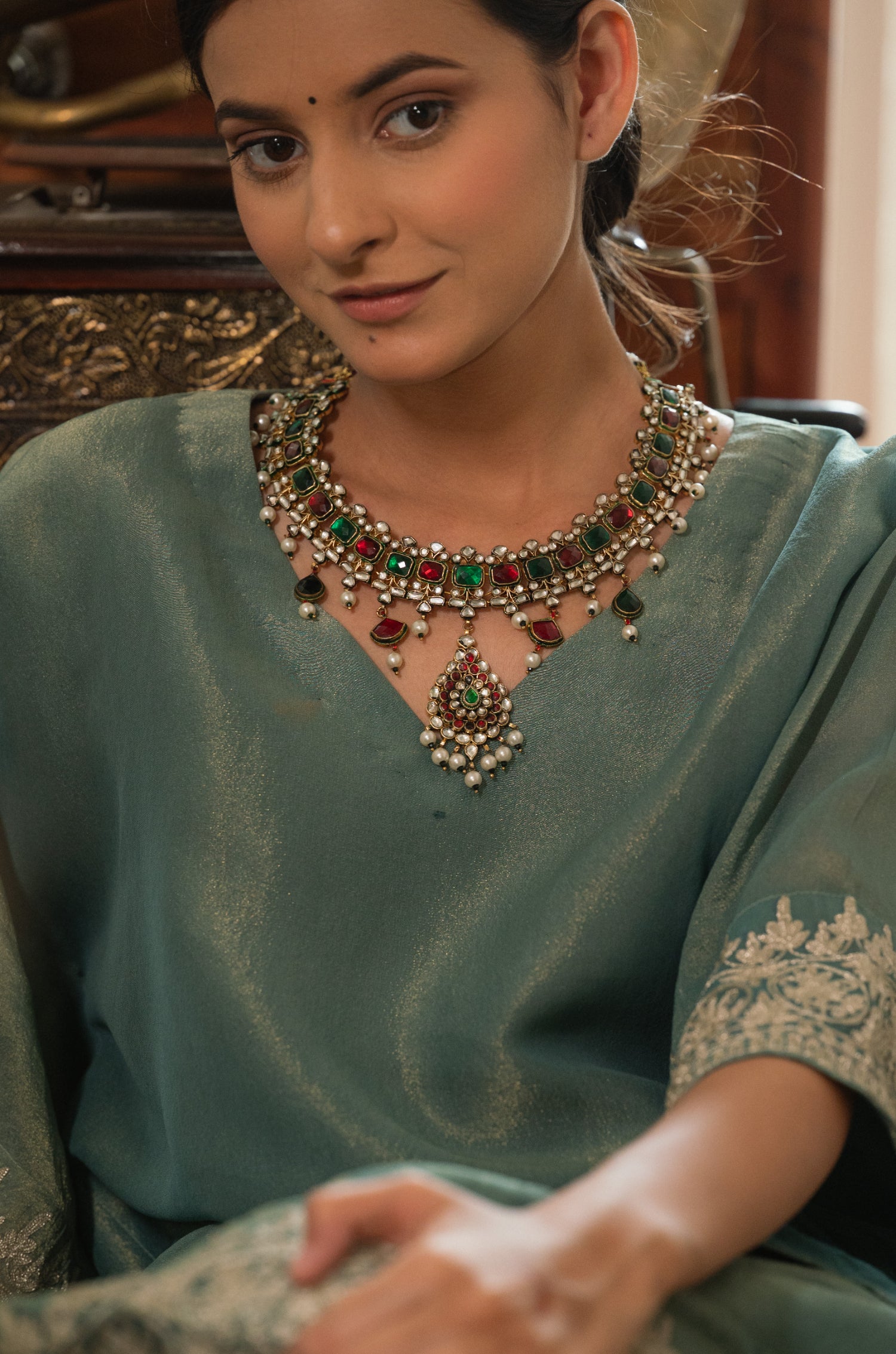 Ubeer Statement Kundan Necklace