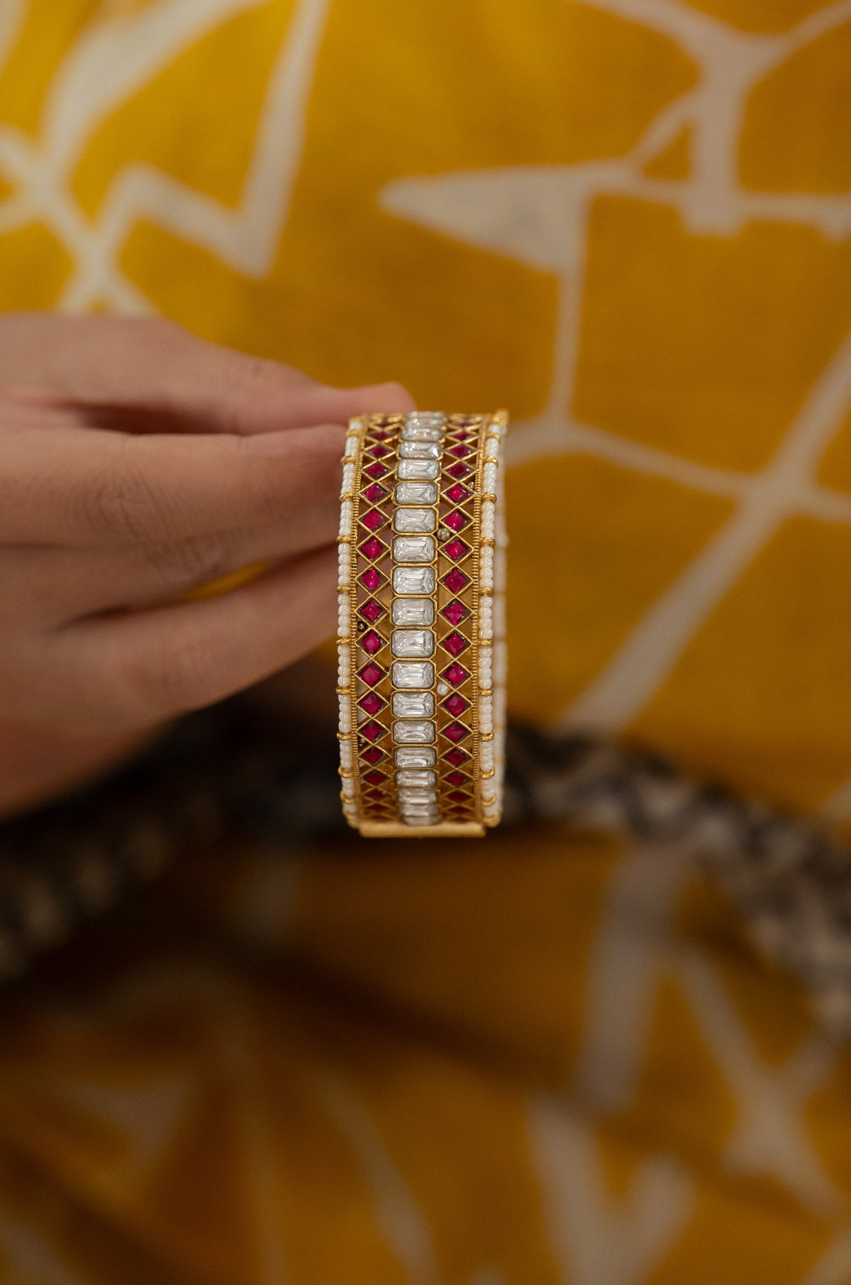 Irvashi Red Kundan Bangle