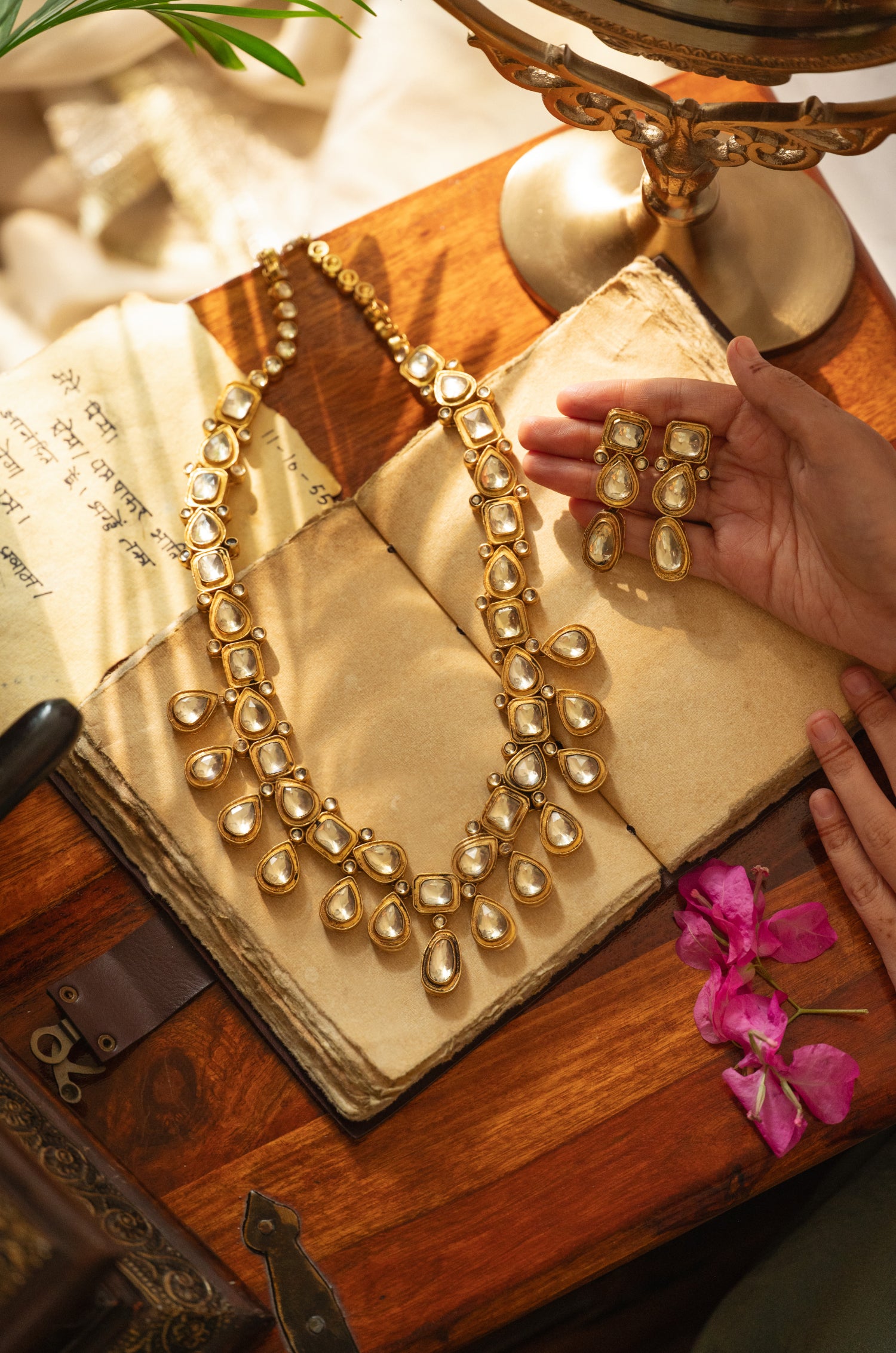 Rupasa Kundan Necklace Set