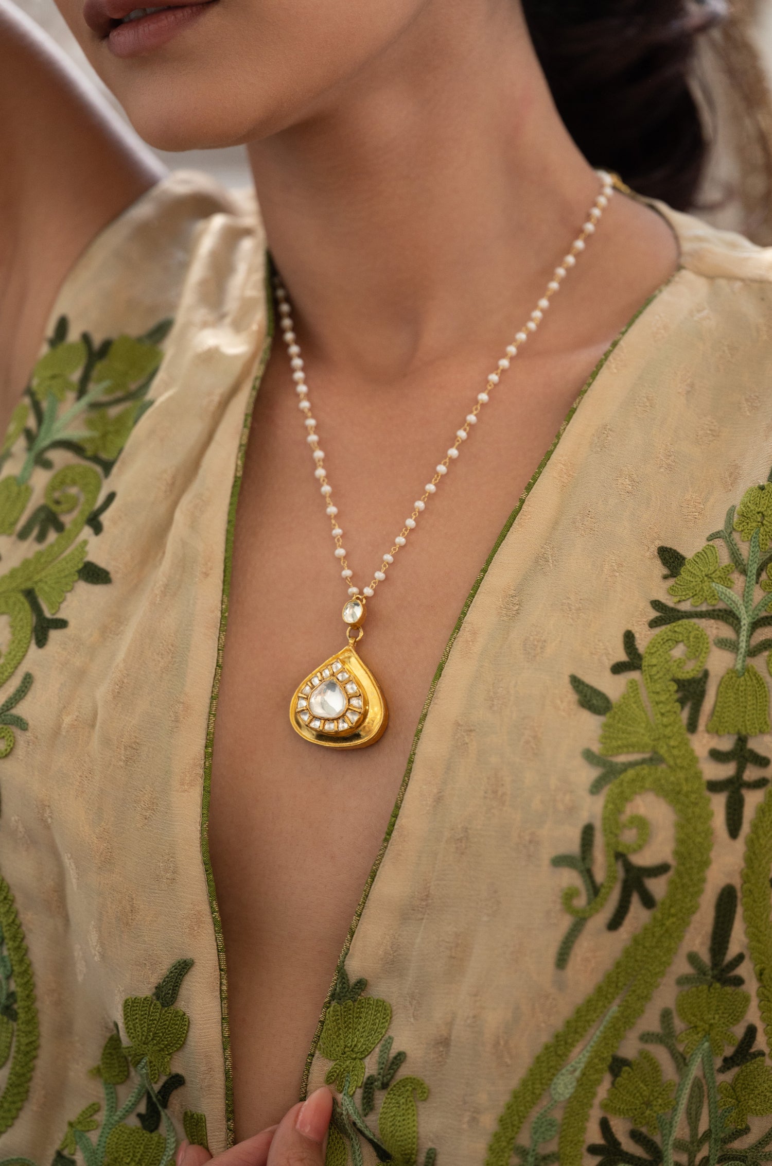 Aneema Kundan Pendant Necklace