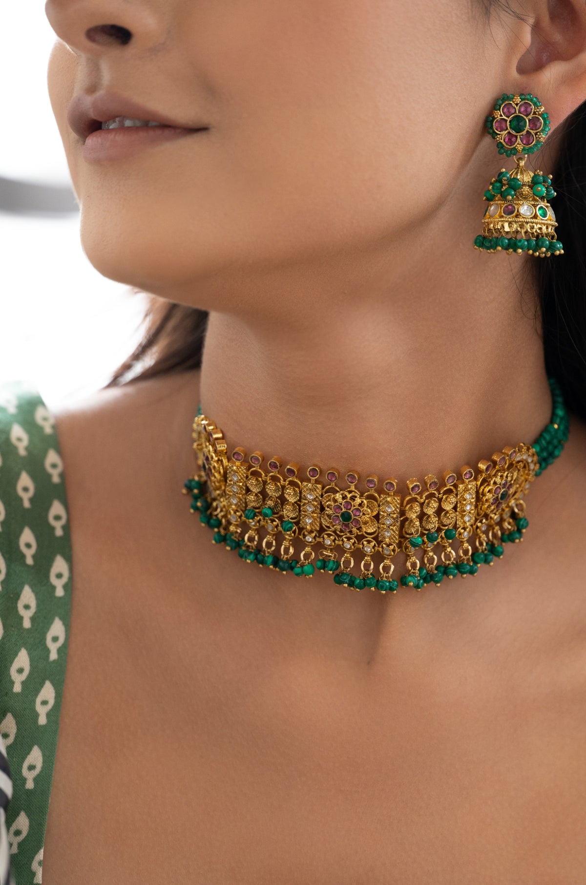 Arya Kundan Necklace Set