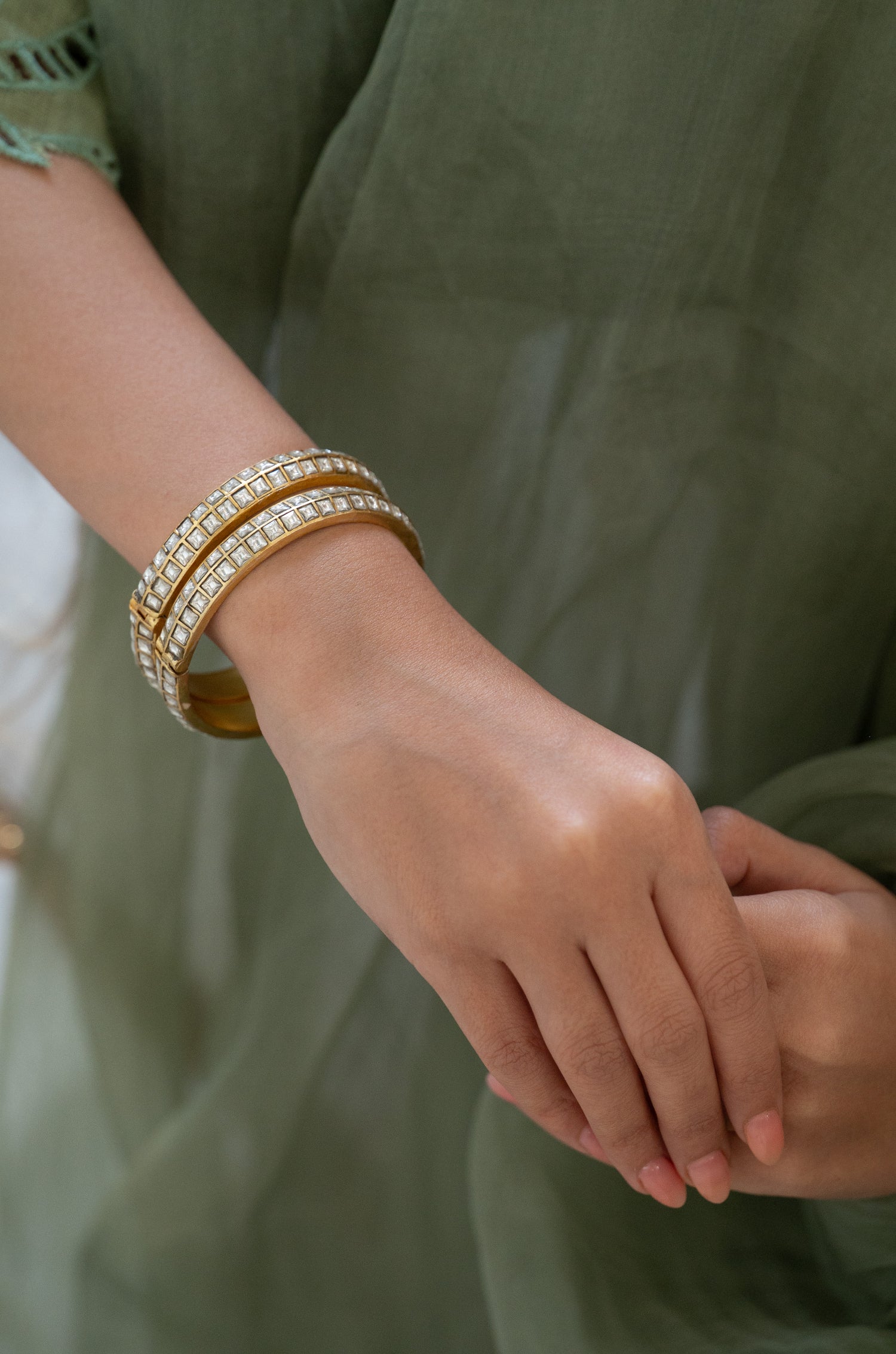 Vedi Kundan Bangles - Set Of 2