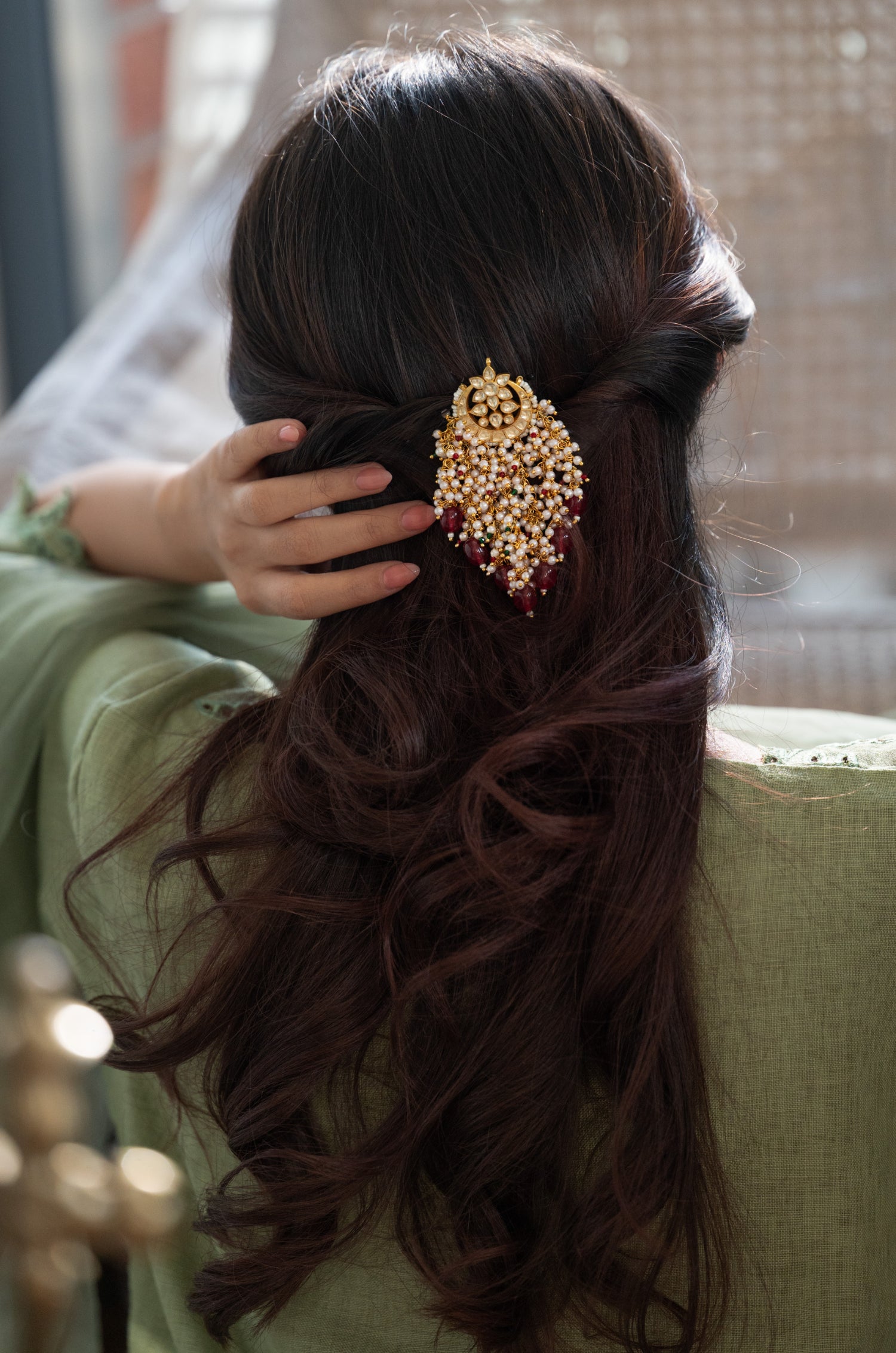 Sirish Red Kundan Braid Pin