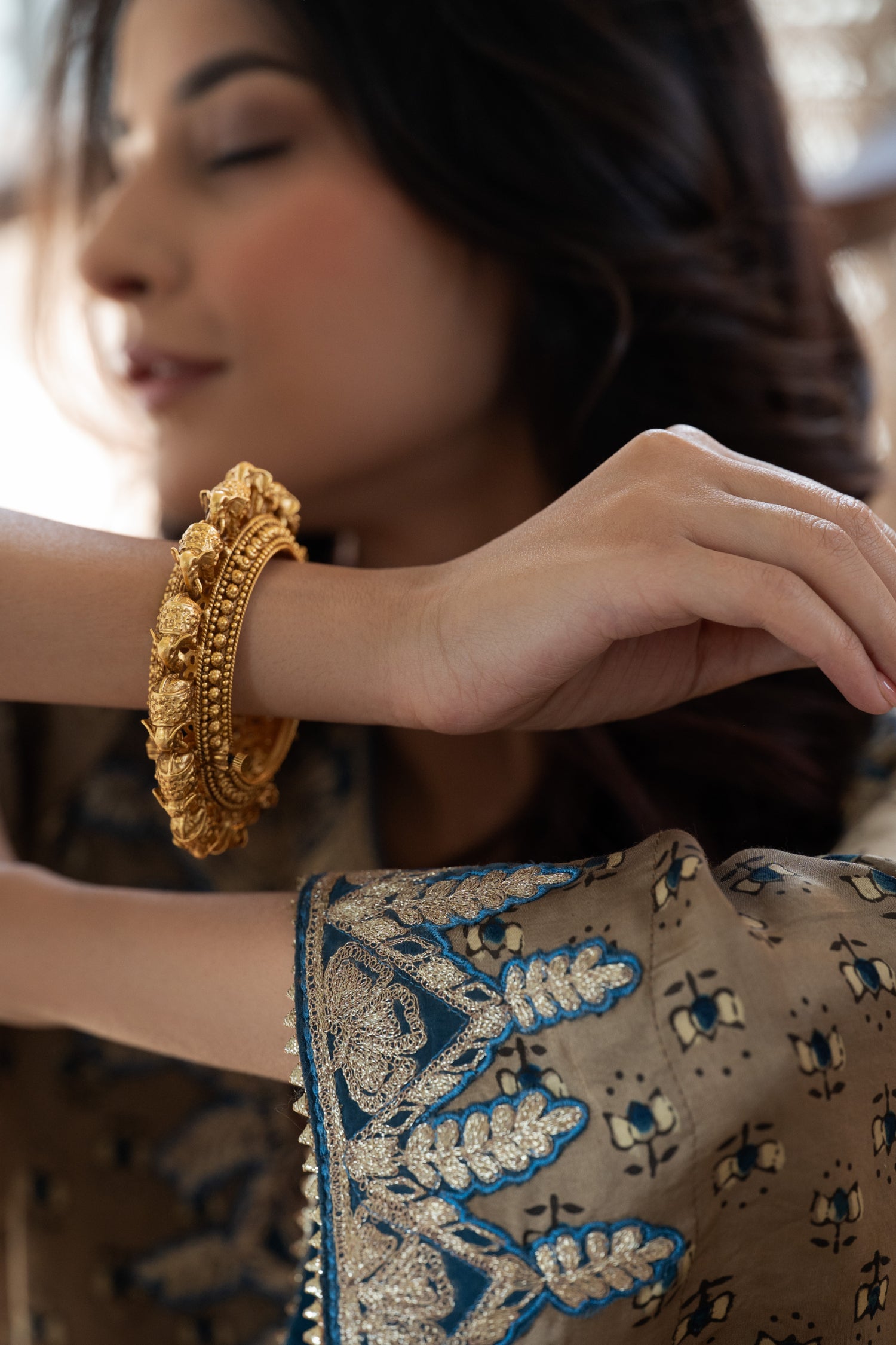 Sahana Temple Work Bangle