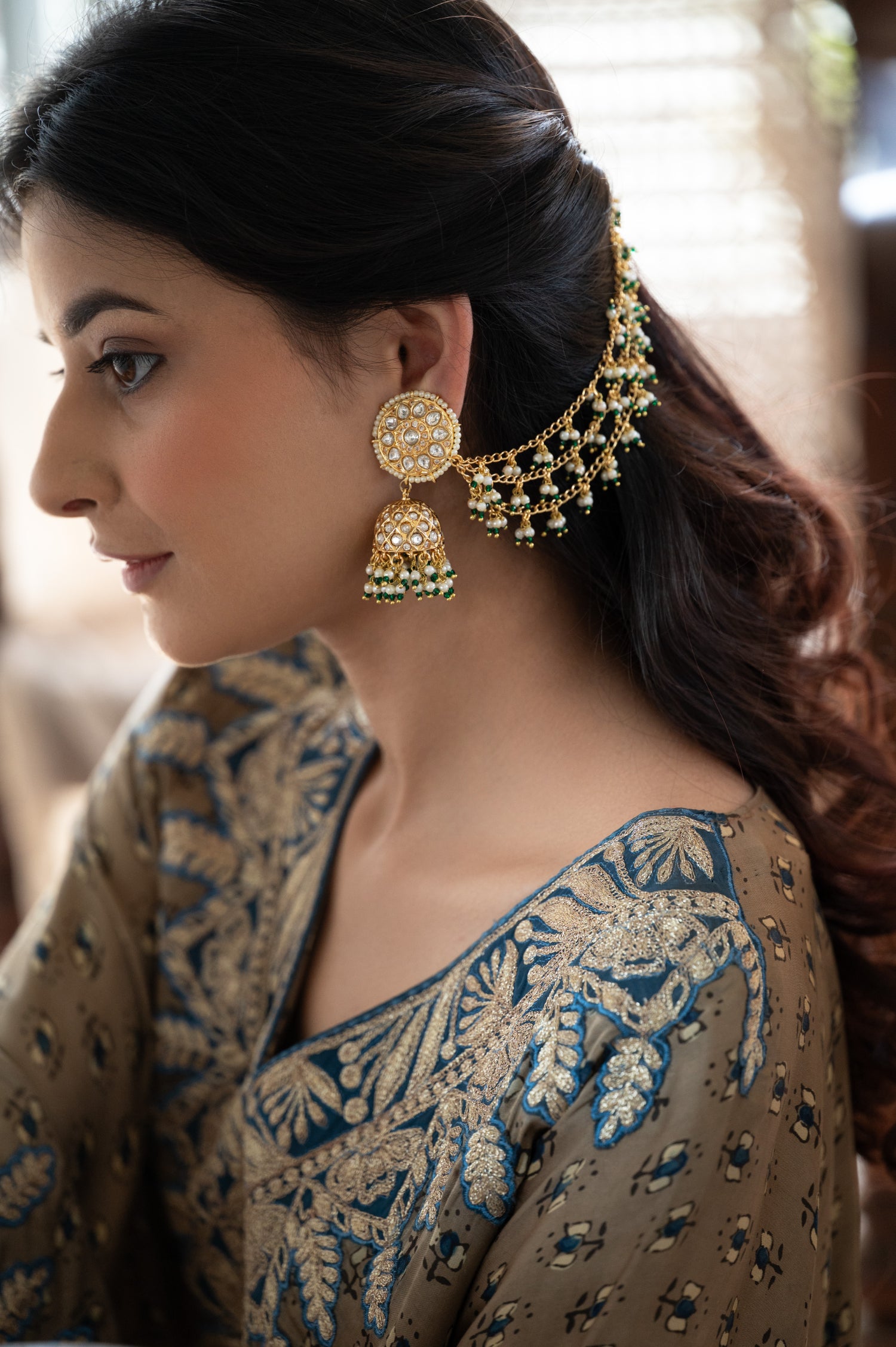 Warnika Kundan Kaan Chain Jhumka Earrings
