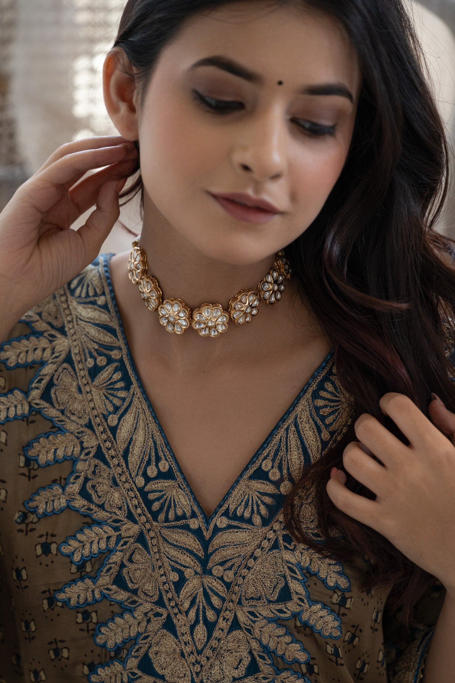 Anizma Kundan Choker Necklace