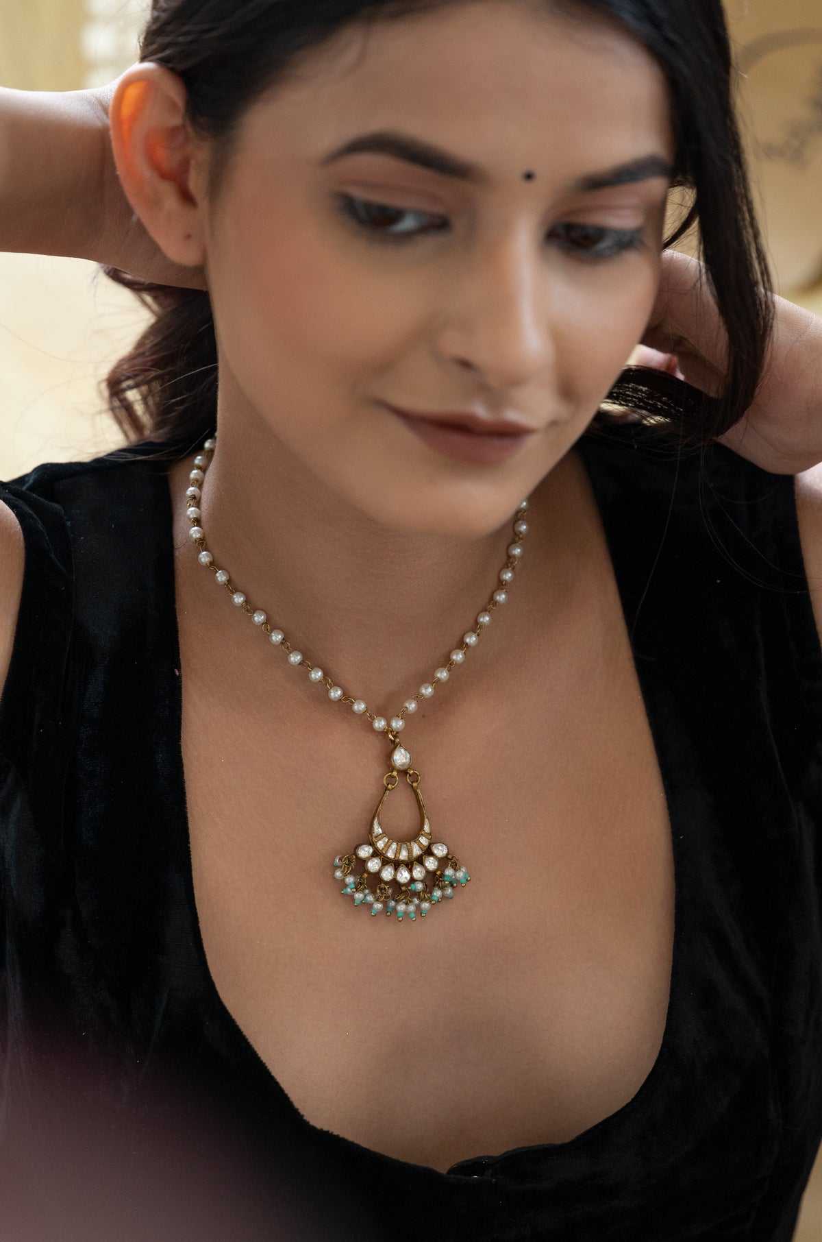 Eshira Turquoise Kundan Necklace