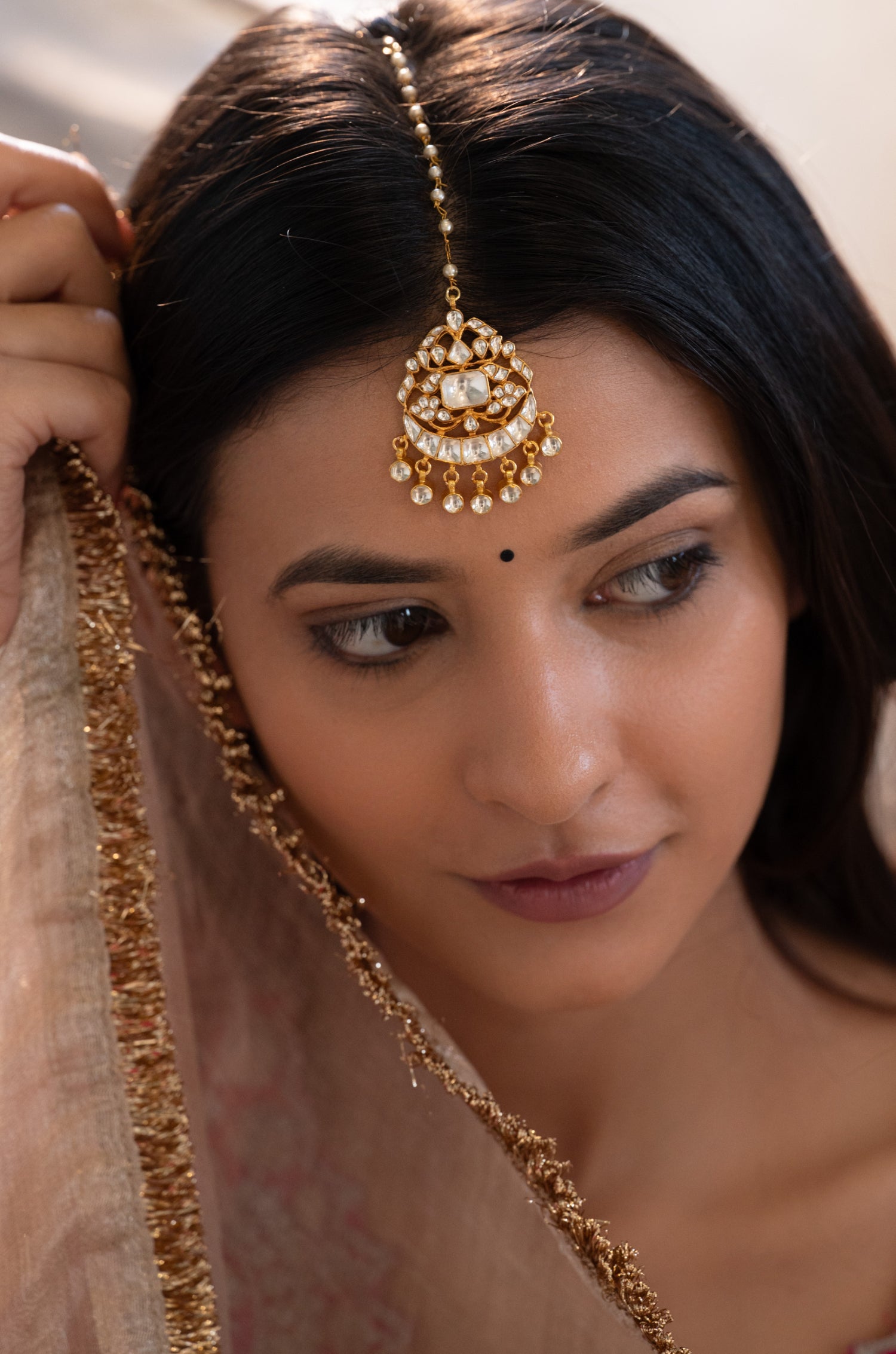 Anaisa Kundan Maang Tikka