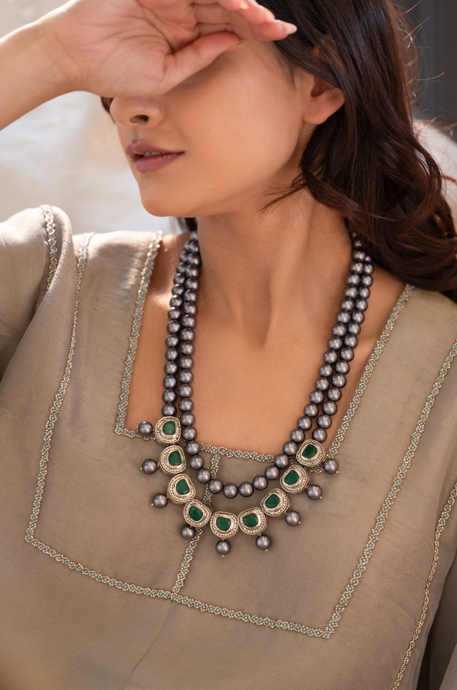 Riyana Green Pearls Necklace Set