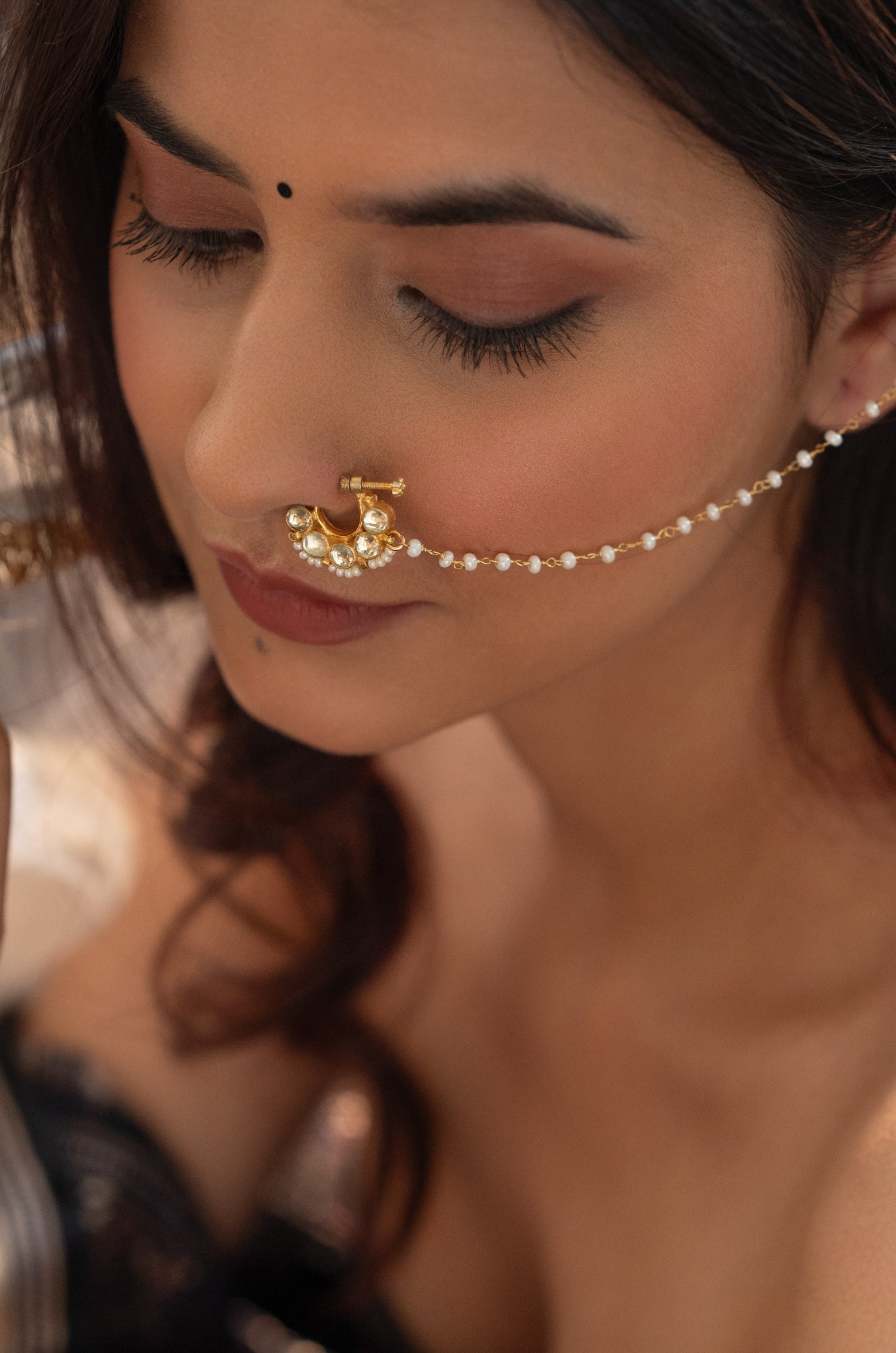 Emi Kundan Nosepin