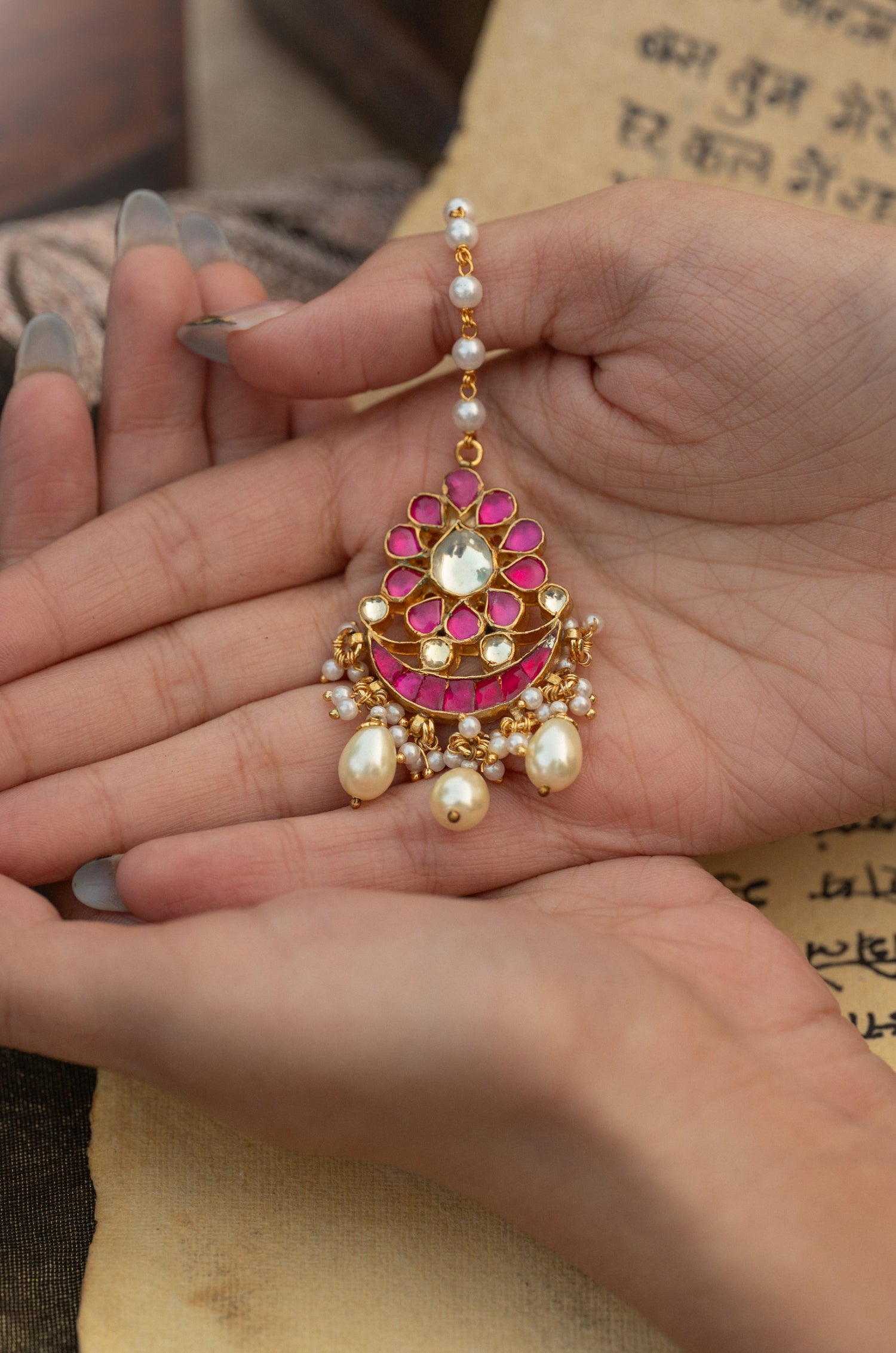 Ravina Pink Kundan Maang tikka
