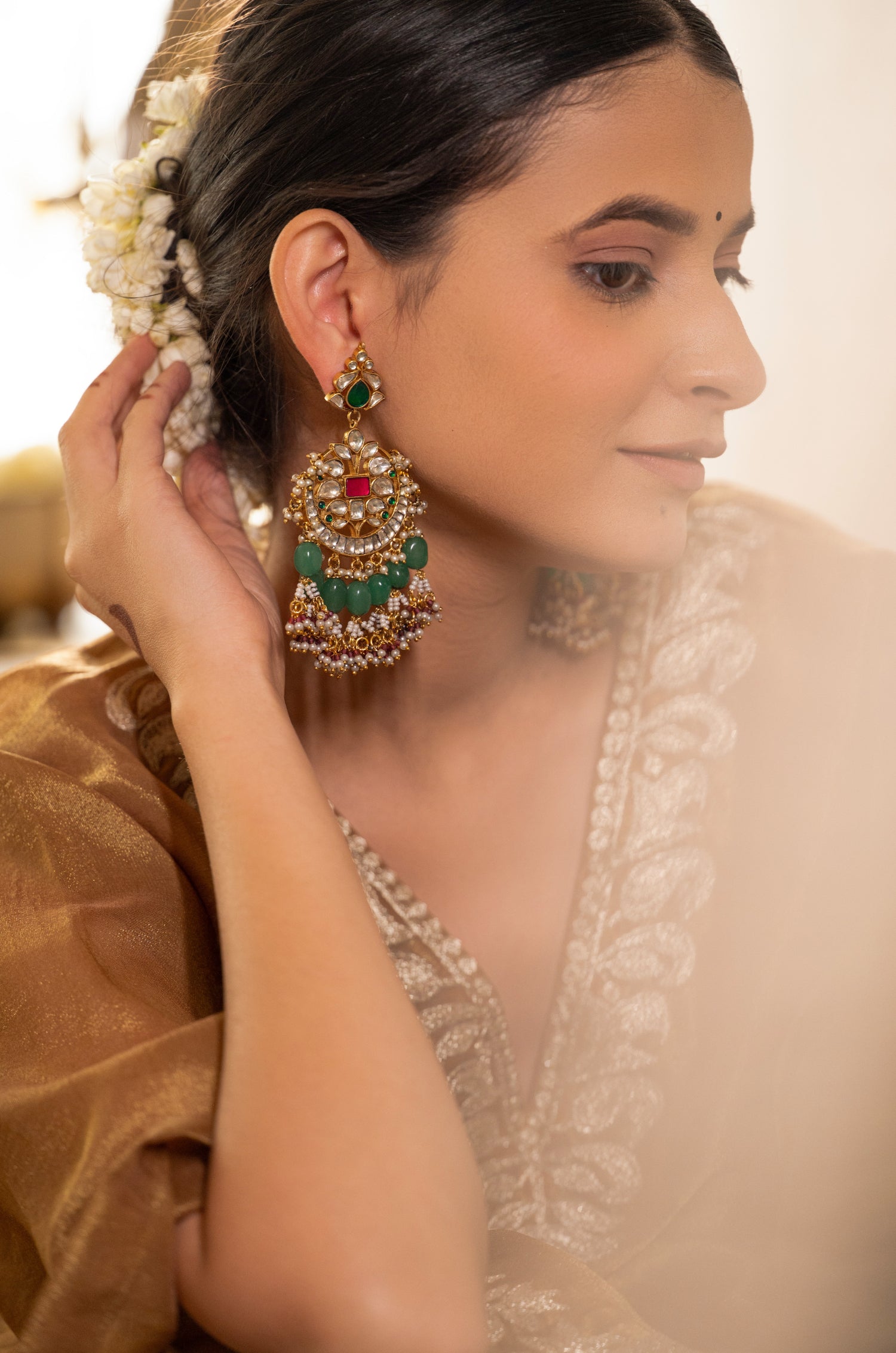 Brishti Navrattan Kundan Necklace Set