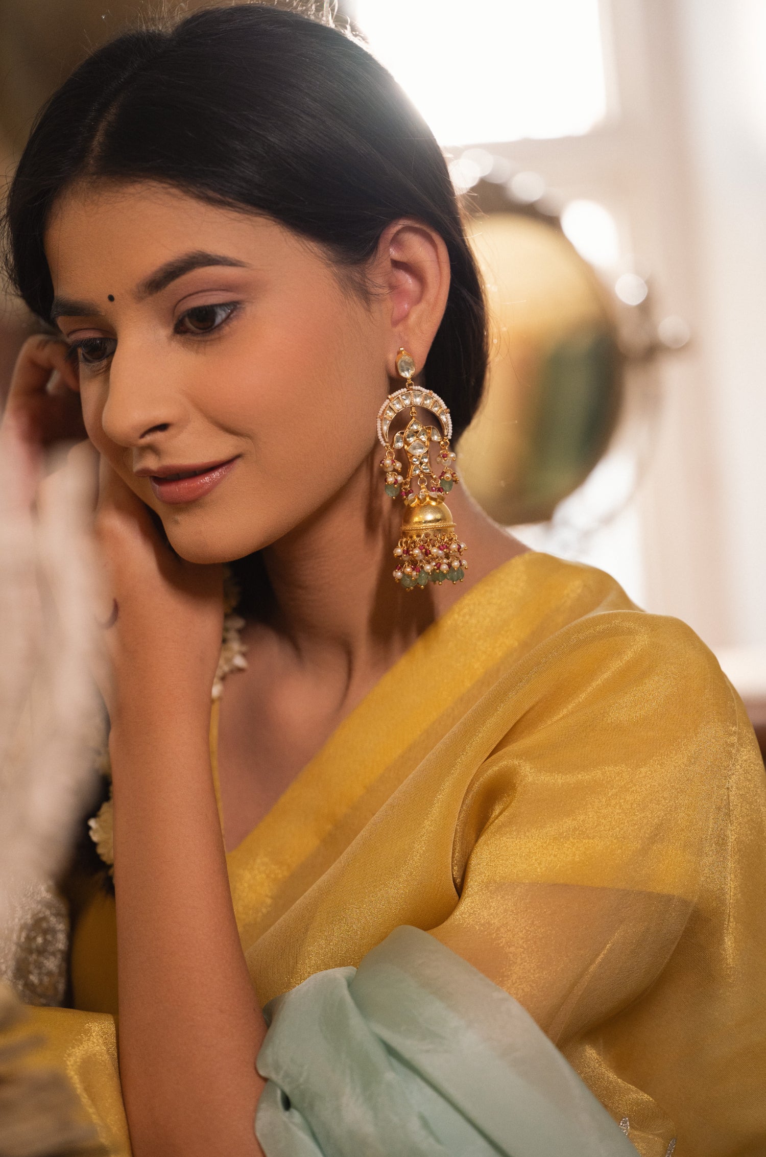 Parul Kundan Jhumka Earrings