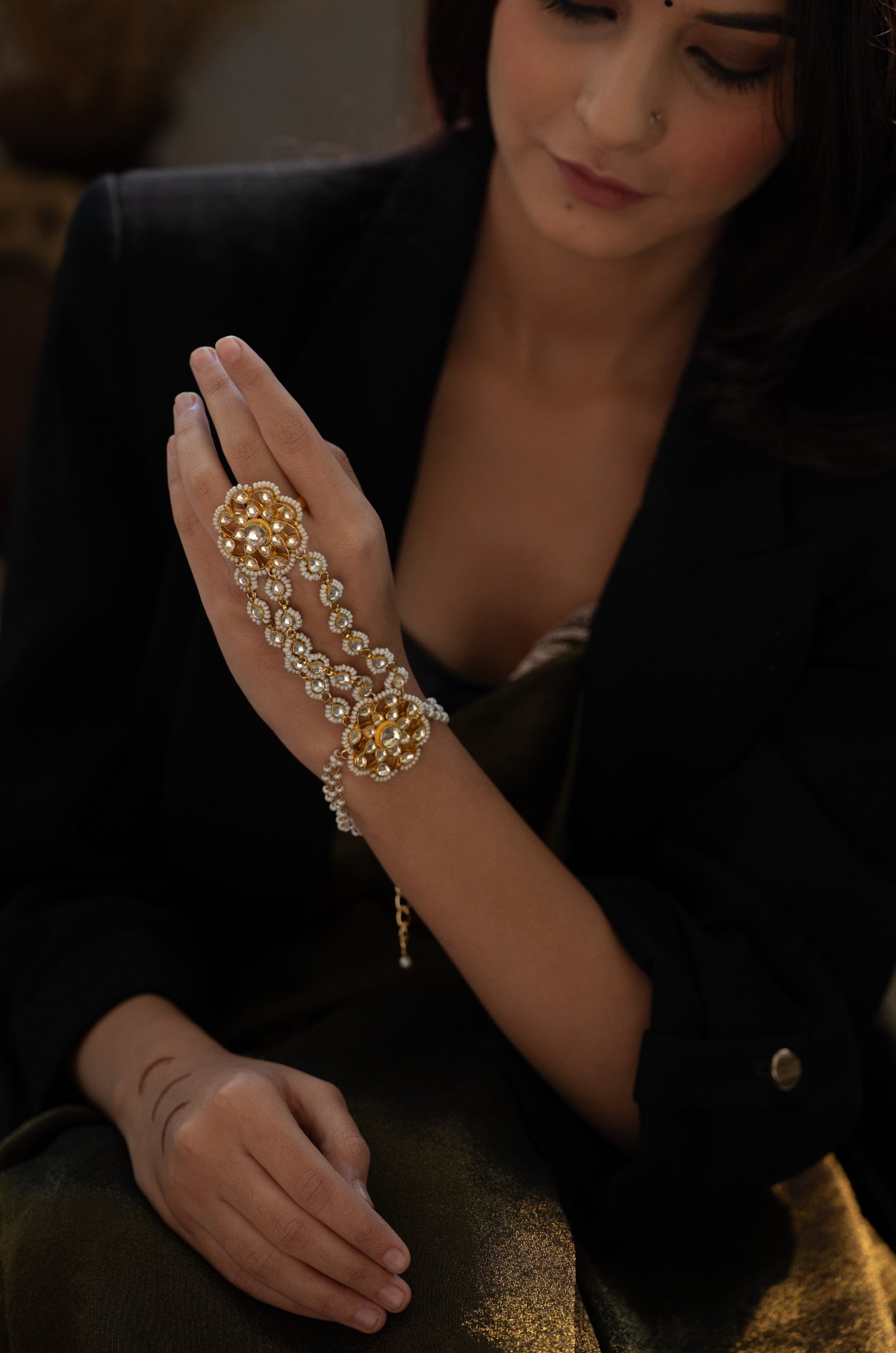 Khushi Kundan and Pearls Hathphool