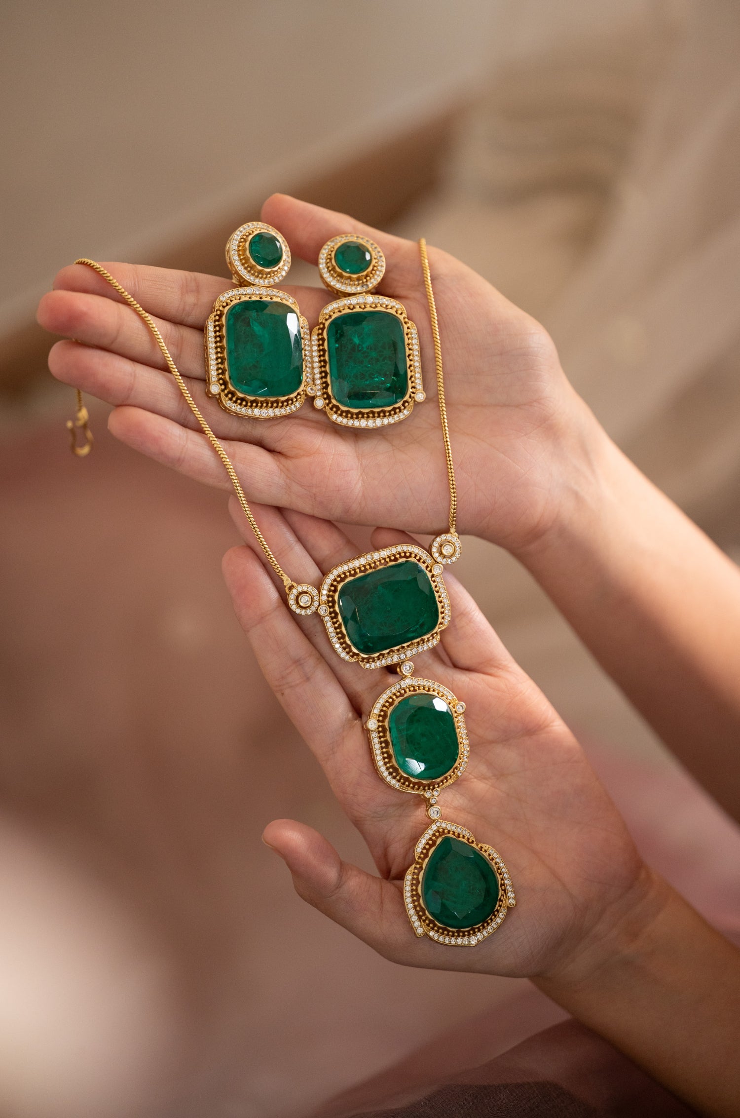 Sahiba Green Victorian Necklace Set