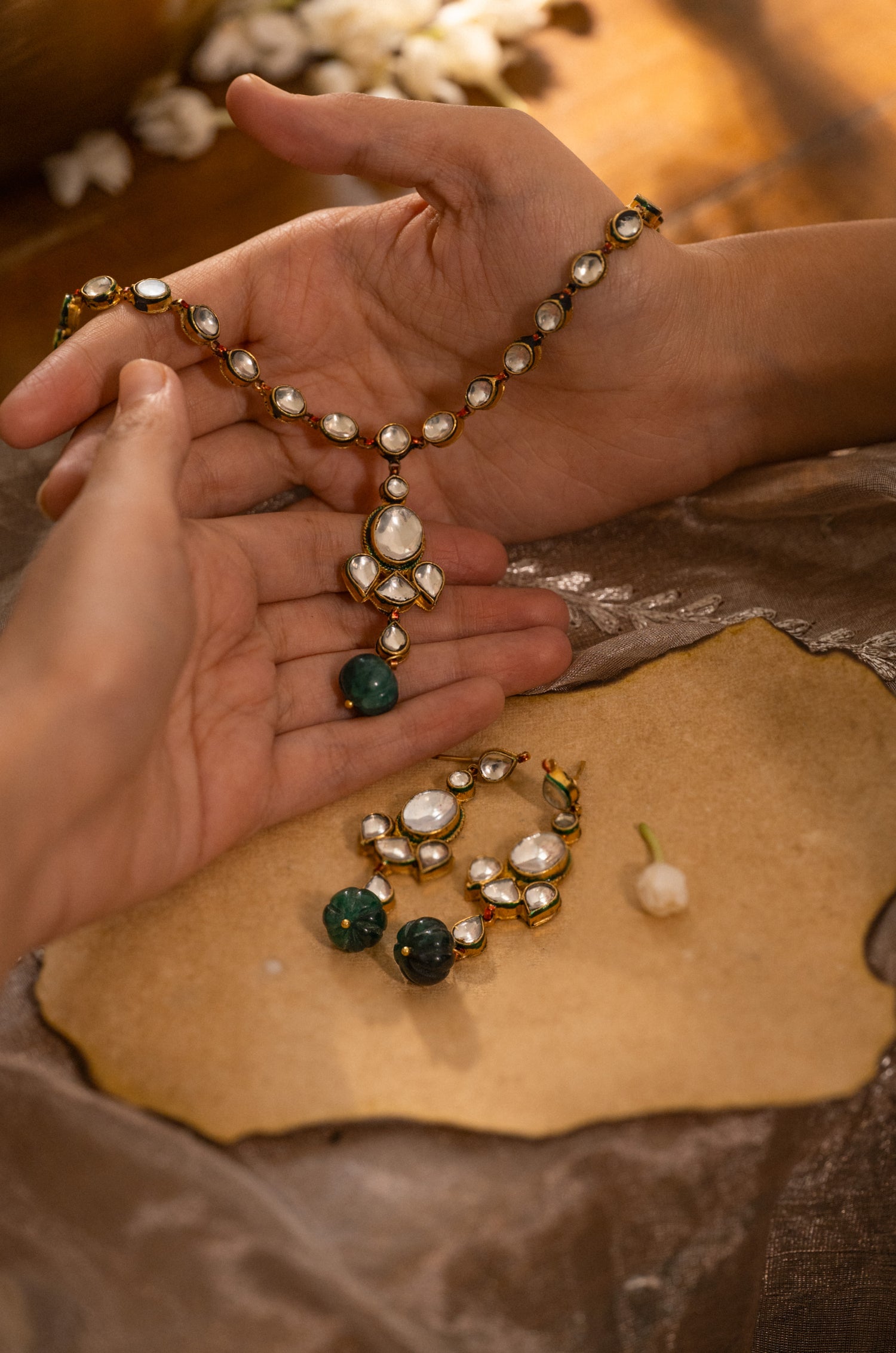 Lipi Kundan Pendant Necklace Set