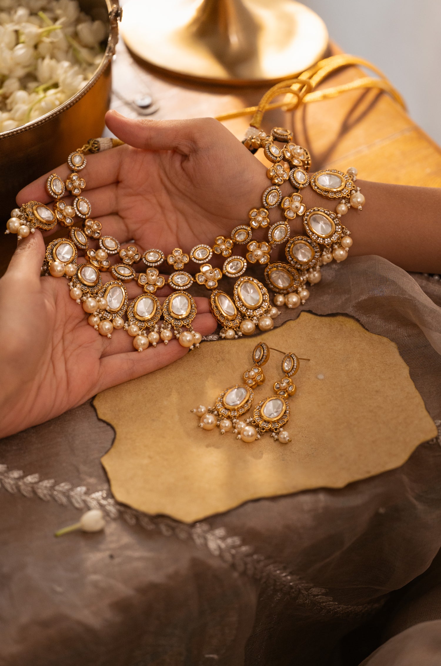 Hita Victorian Polki Necklace Set