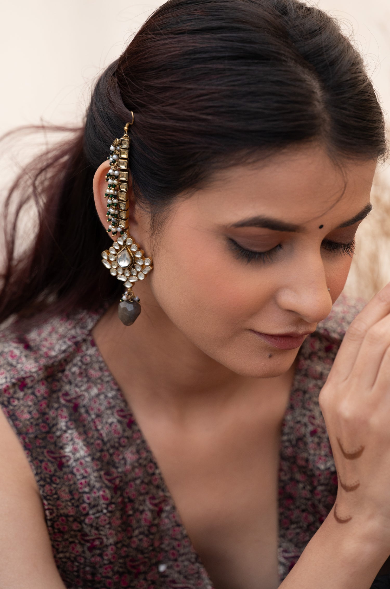 Noor Kundan Earrings