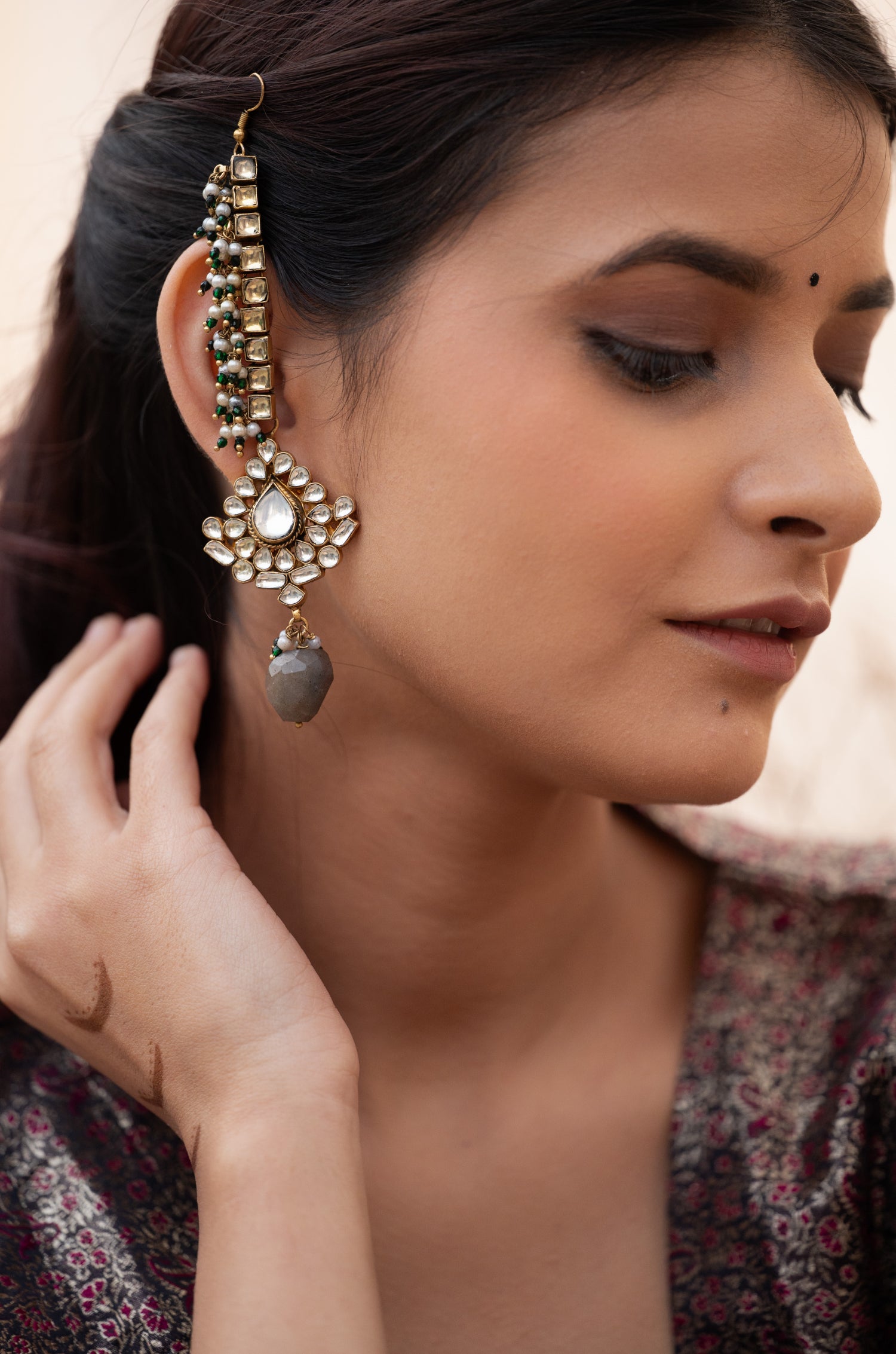 Noor Kundan Earrings