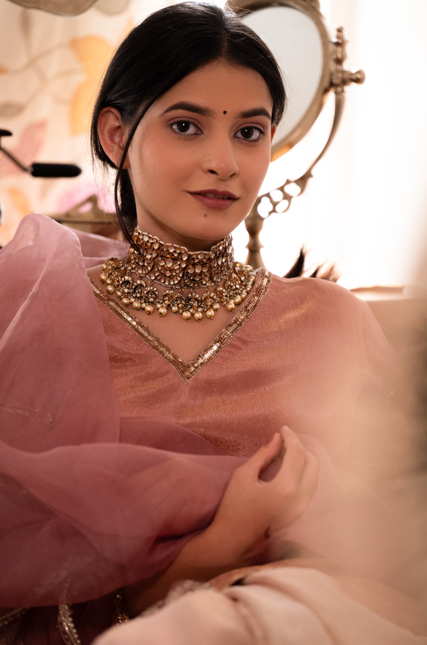 Chahana Kundan Necklace Set