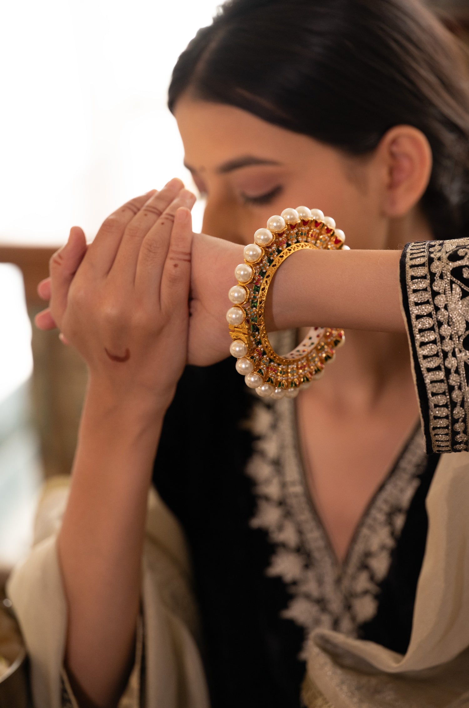 Binita Multicolored Pearl Bangle