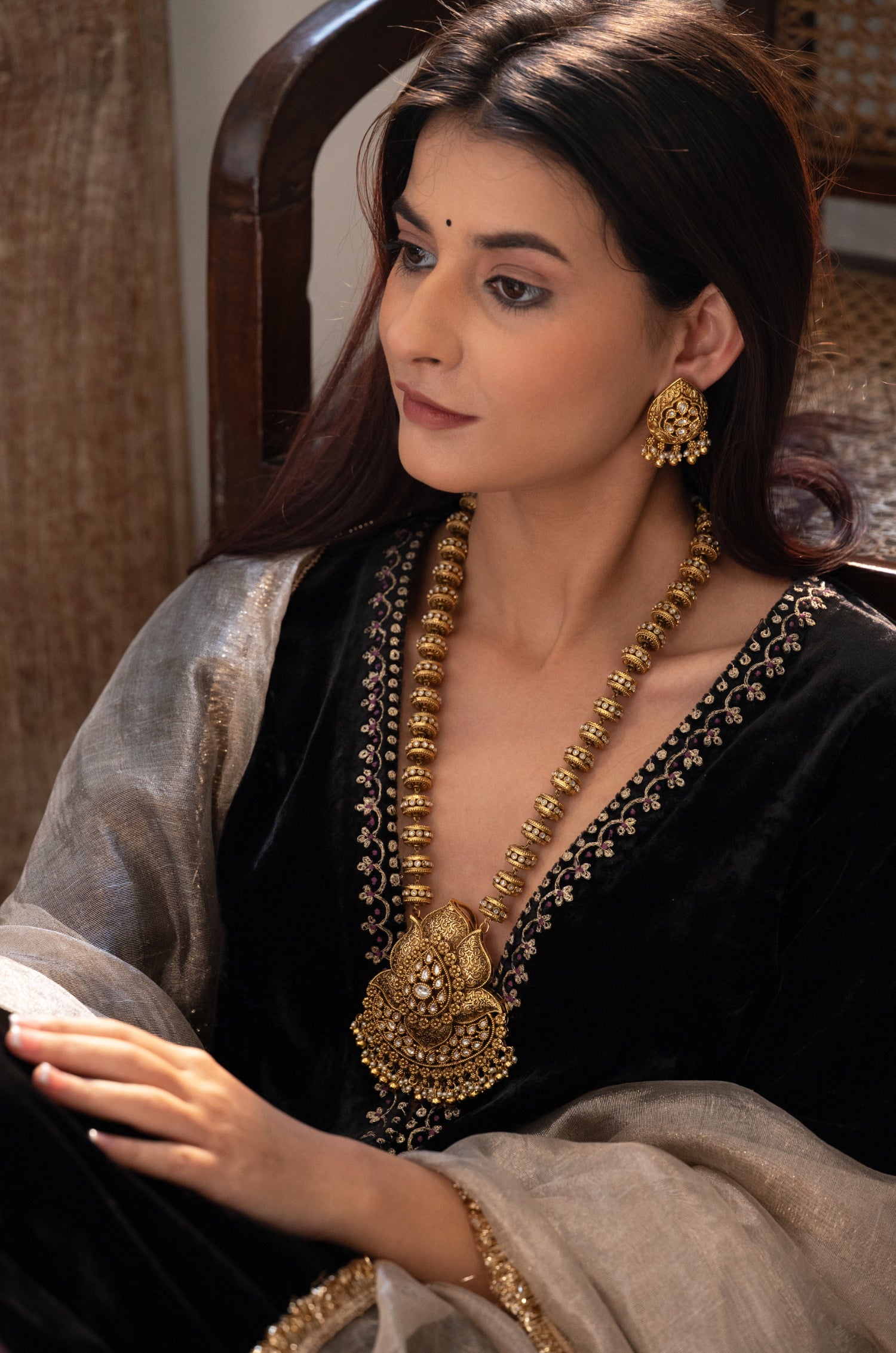 Sarthika Temple Work Necklace Set