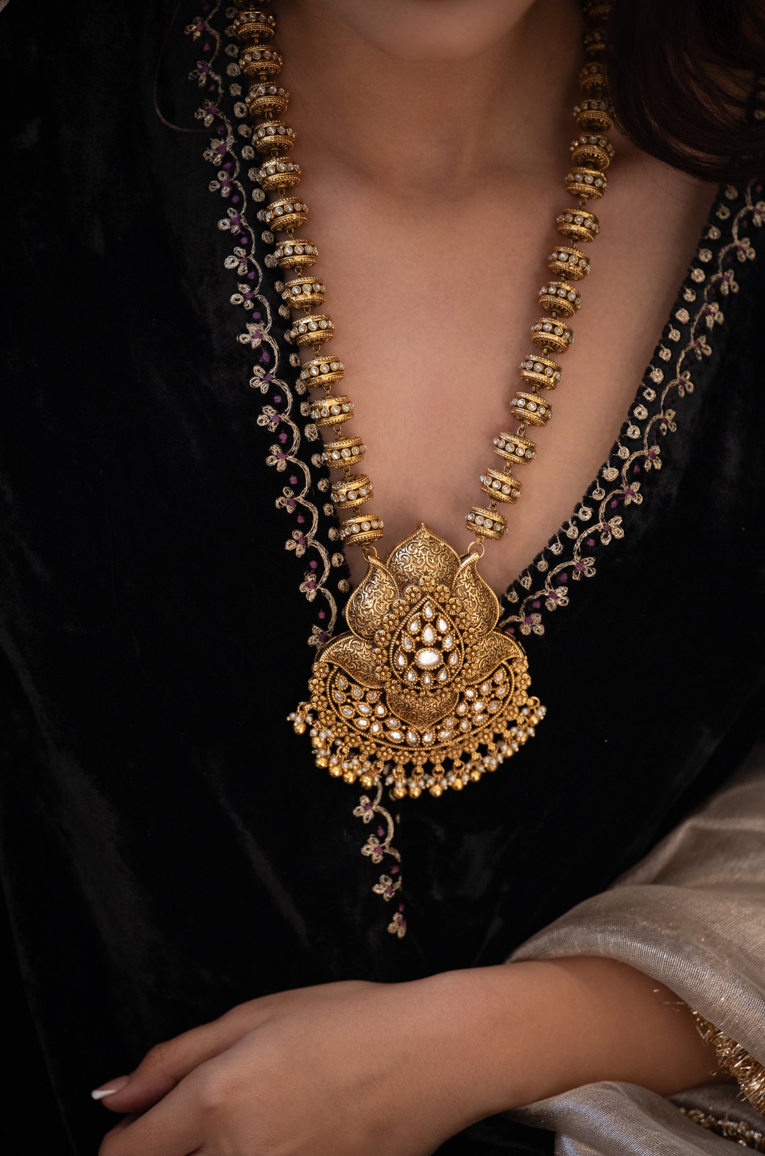 Sarthika Temple Work Necklace Set