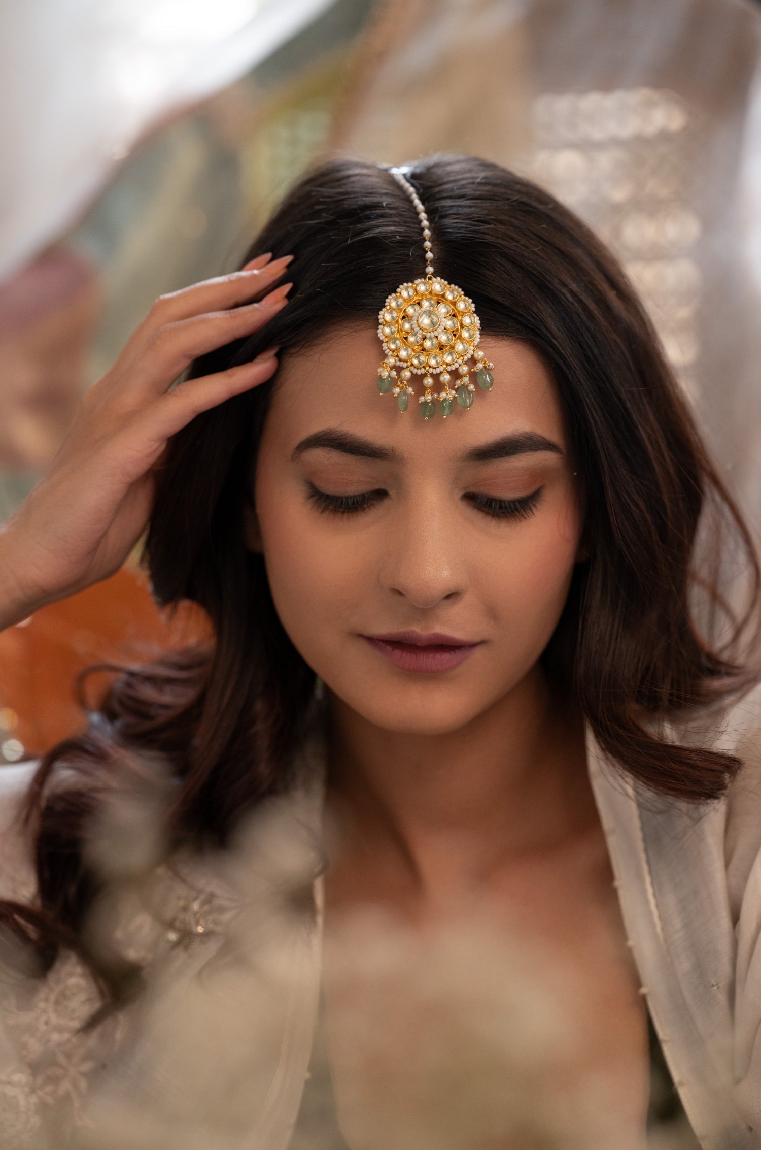 Kavya Mint Kundan Maang Tikka