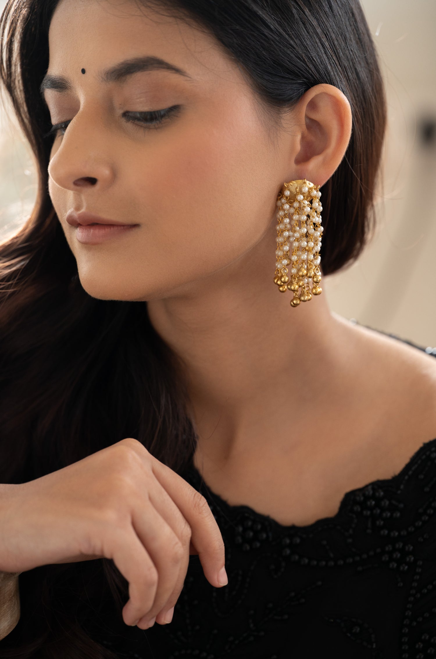 Rosha Pearls Earrings